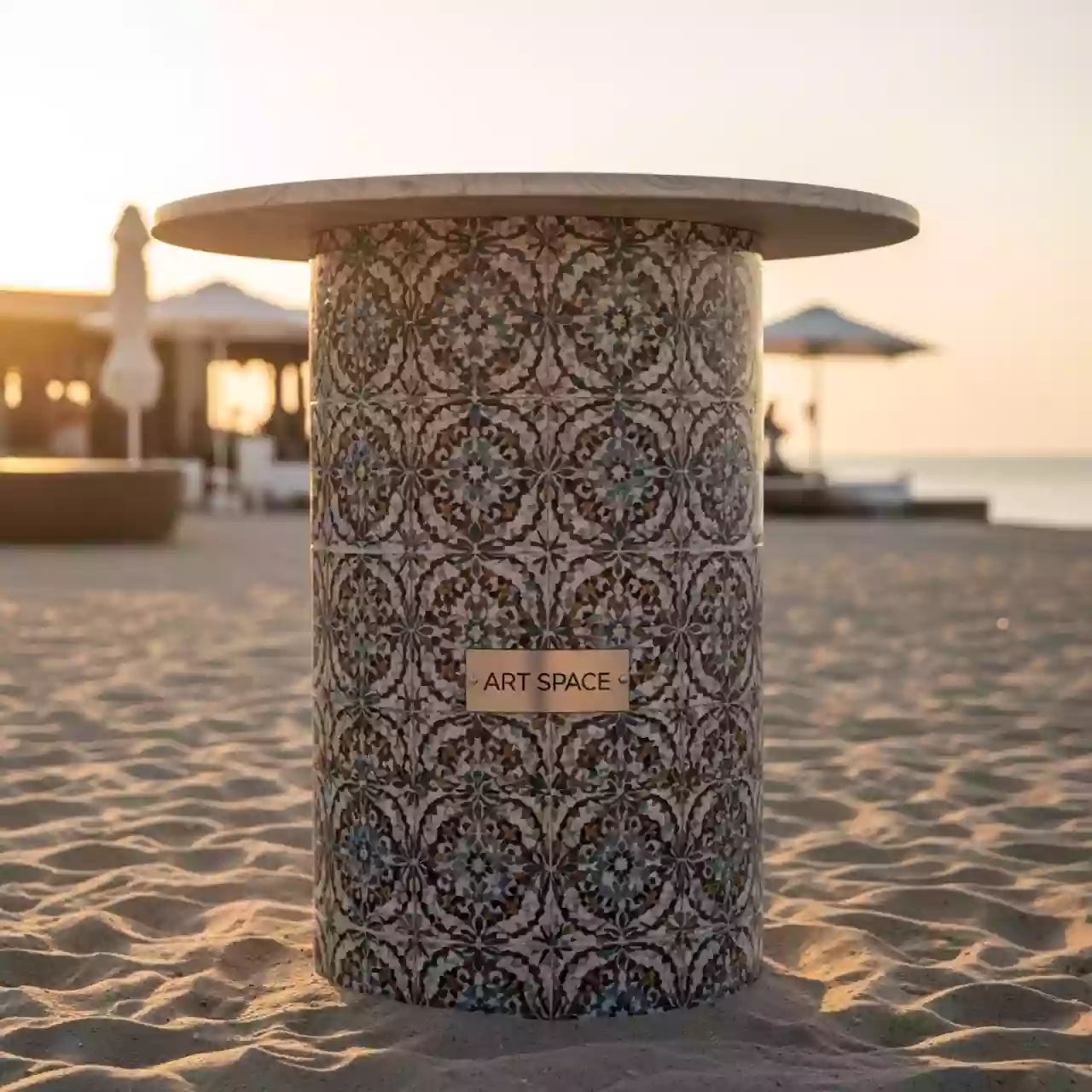 Аренда Стол Цилиндр 60 на пляжных клубах Хосты — ART SPACE