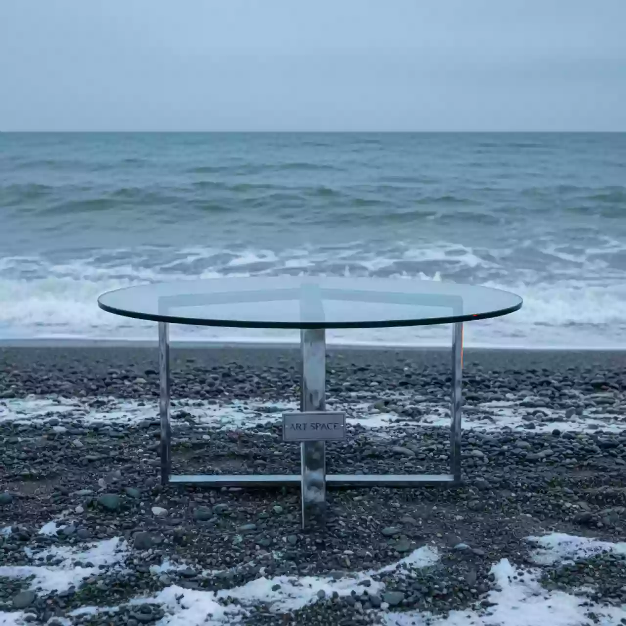 Аренда Стол Dario прозрачное закаленное стекло на пляже «Маяк» — ART SPACE