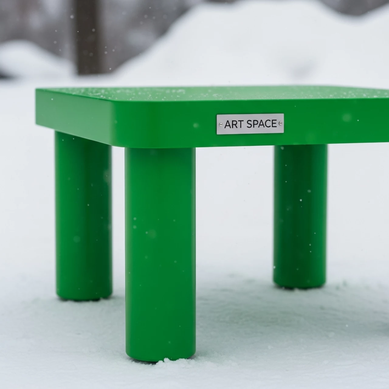 Аренда Стол детский Mammut зеленый в усадьбе Голицына — ART SPACE