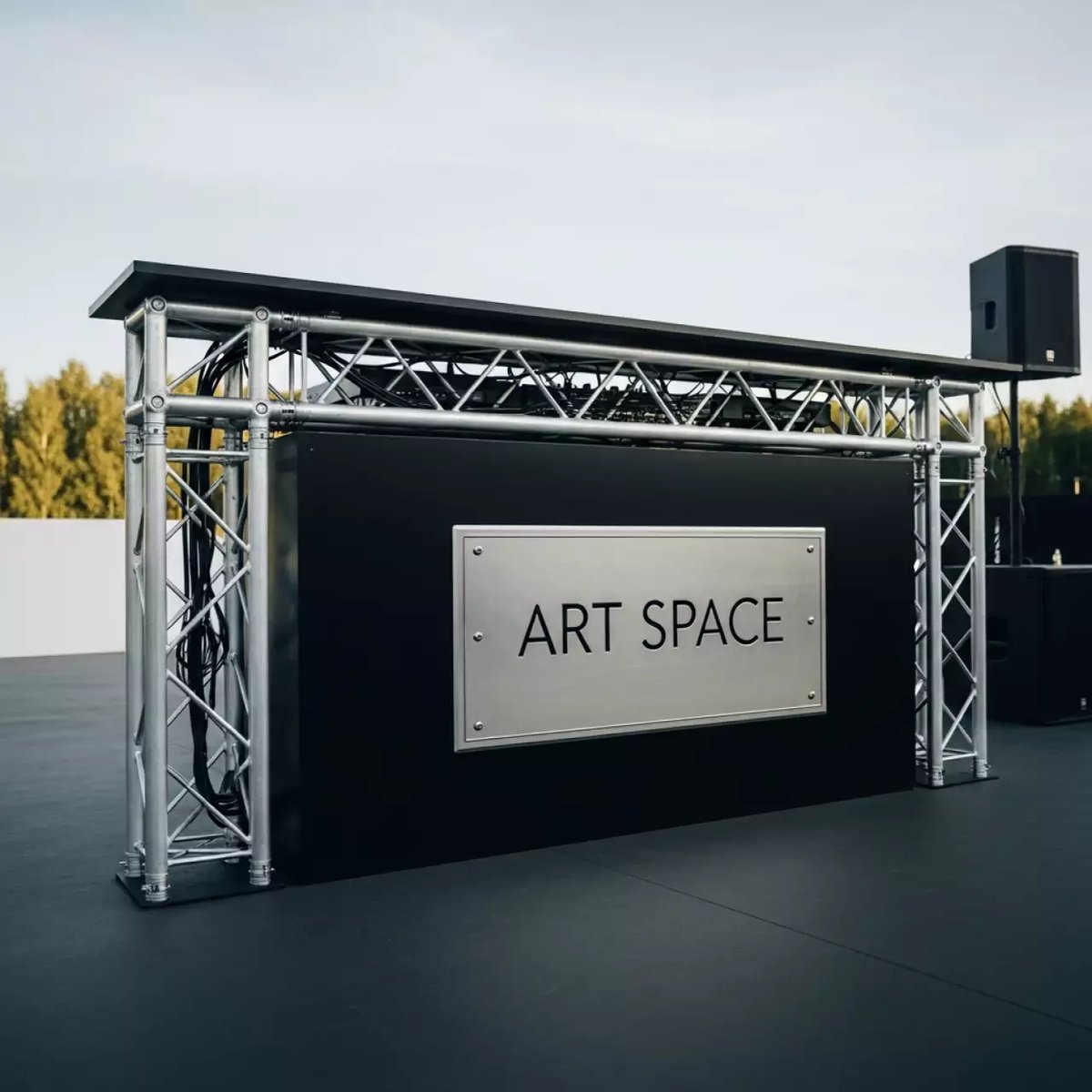Аренда Стол DJ с фермой в этно-парке «Моя Россия» — ART SPACE