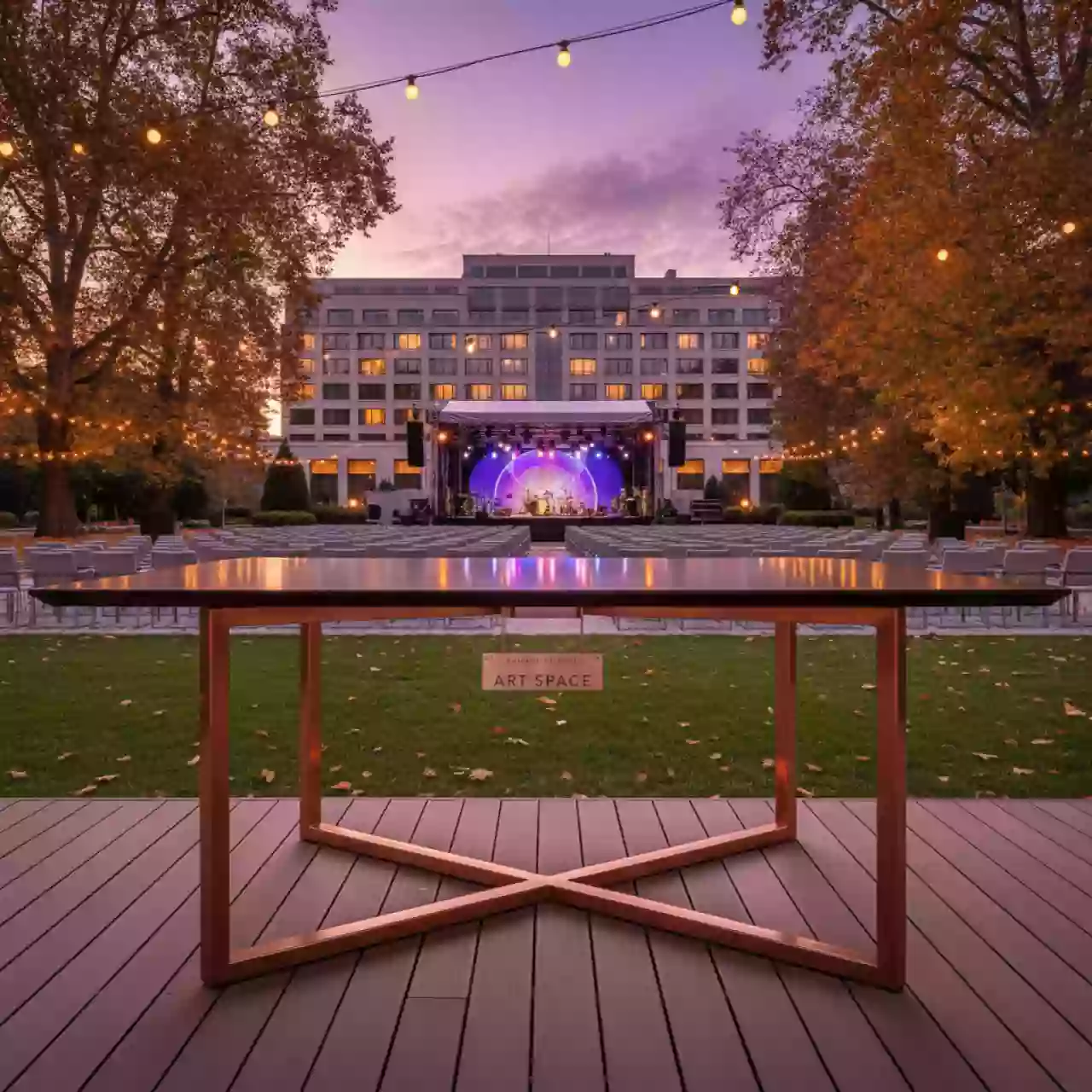 Аренда Стол Эппинг темно коричневая столешница медный каркас в Rodina Grand Hotel & SPA — ART SPACE