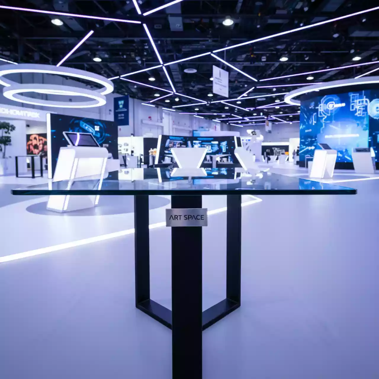 Аренда Стол Flor прозрачный в ОКЦ «Галактика» — ART SPACE