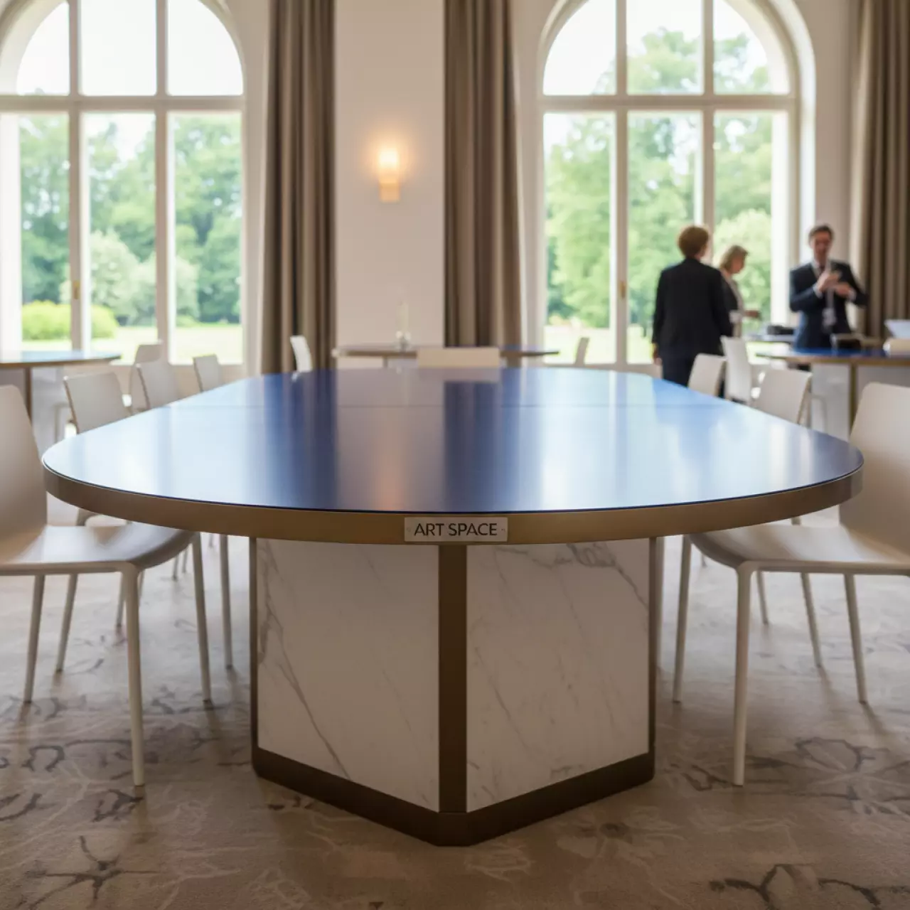 Аренда Стол фуд корт овальный в Radisson Collection Paradise — ART SPACE