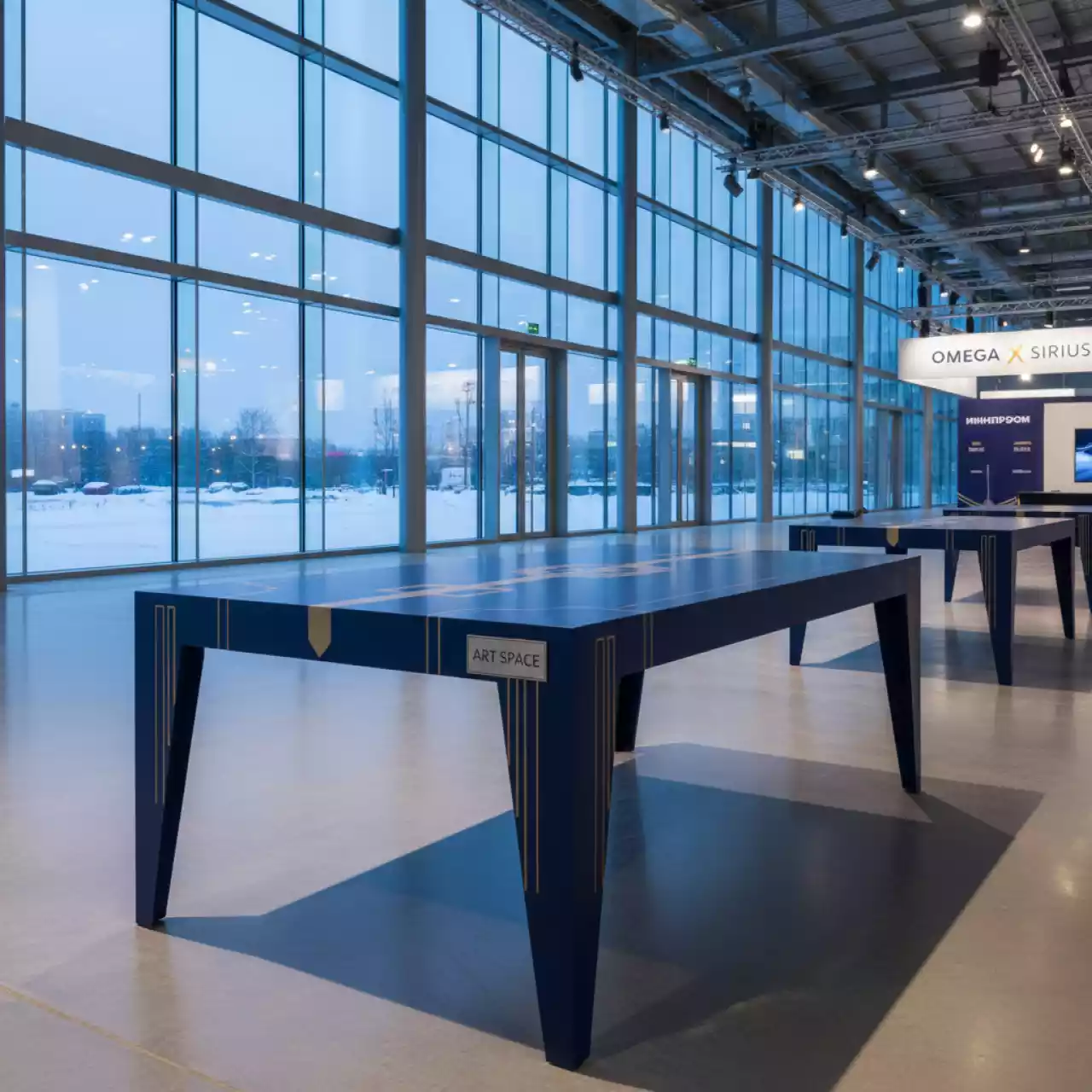 Аренда Стол фуд корт пластиковый в Omega Sirius — ART SPACE