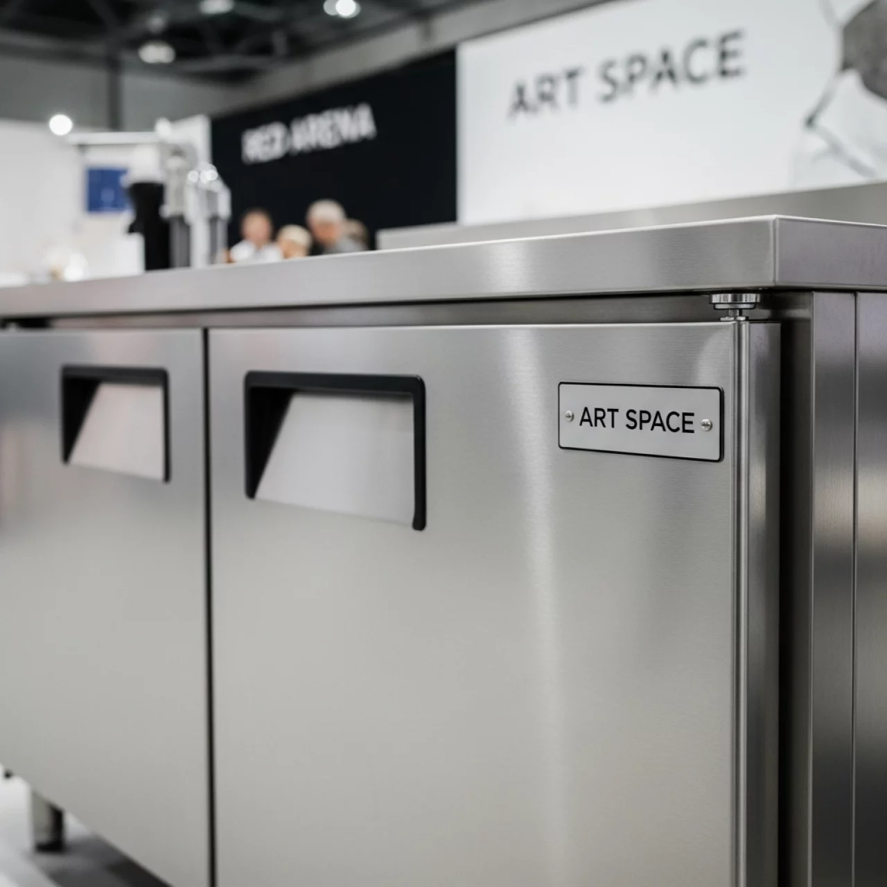 Аренда Стол холодильный рабочий GASTRORAG GN 2100 TN ECX 1360х700х850 мм в Red Arena — ART SPACE