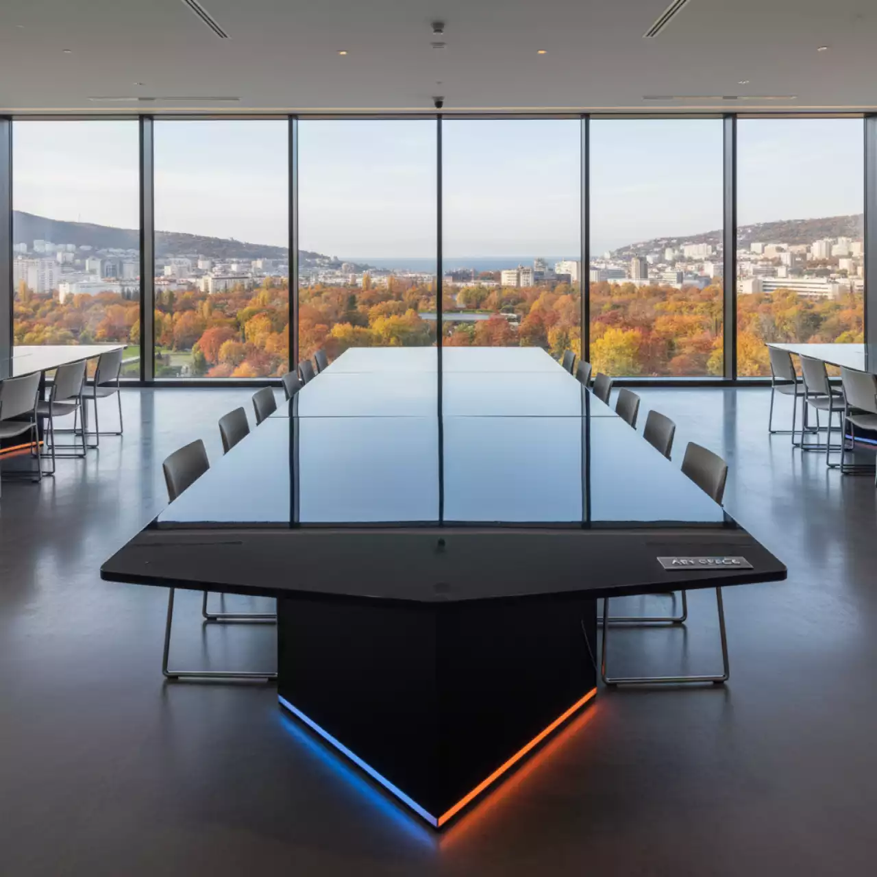 Аренда Стол Homer black в Гранд Отель Сочи — ART SPACE