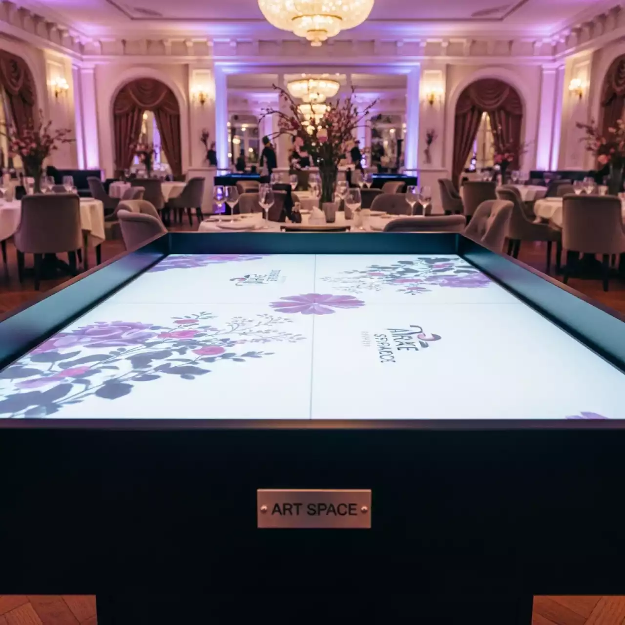 Аренда Стол интерактивный световой песочный SandProf в ресторане «Паруса» — ART SPACE