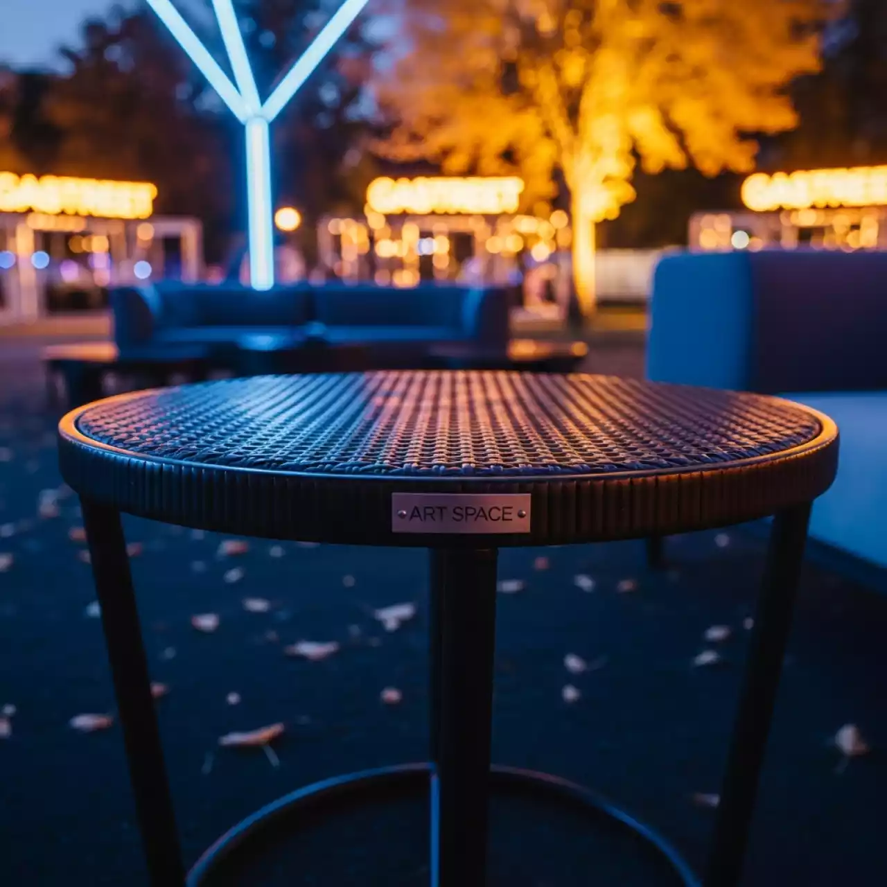 Аренда Стол из искусственного ротанга DECO Arena 50 темно коричневый в Mantera Supreme — ART SPACE