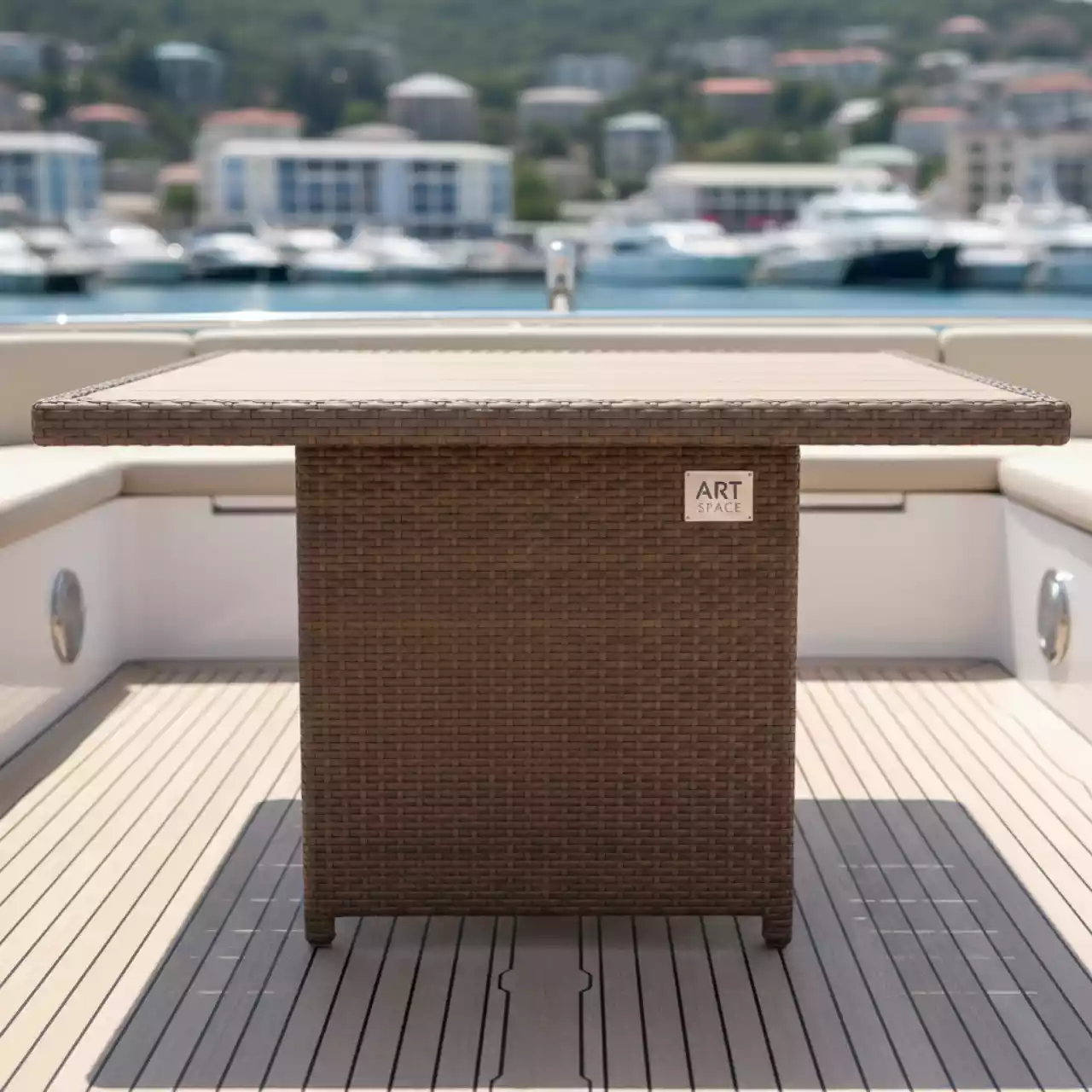 Аренда Стол из искусственного ротанга T197BNS W53 80x80 brown на VIP теплоходе (Морпорт Сочи) — ART SPACE