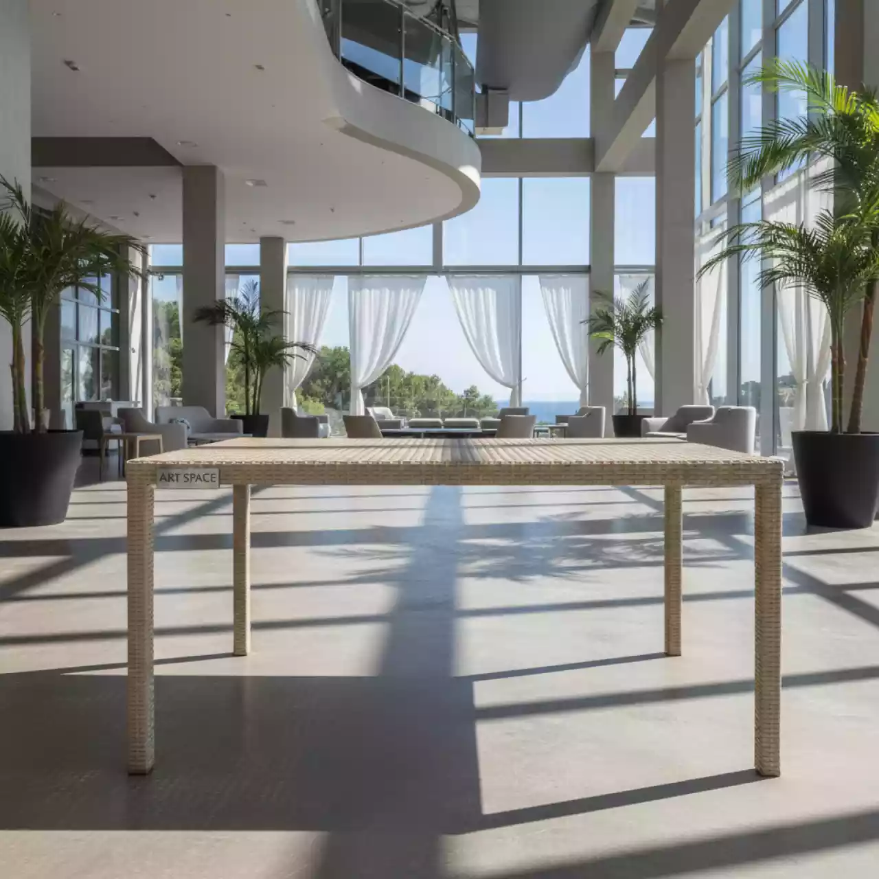 Аренда Стол из искуственного ротанга YH T4428G beige в отеле Radisson Lazurnaya — ART SPACE