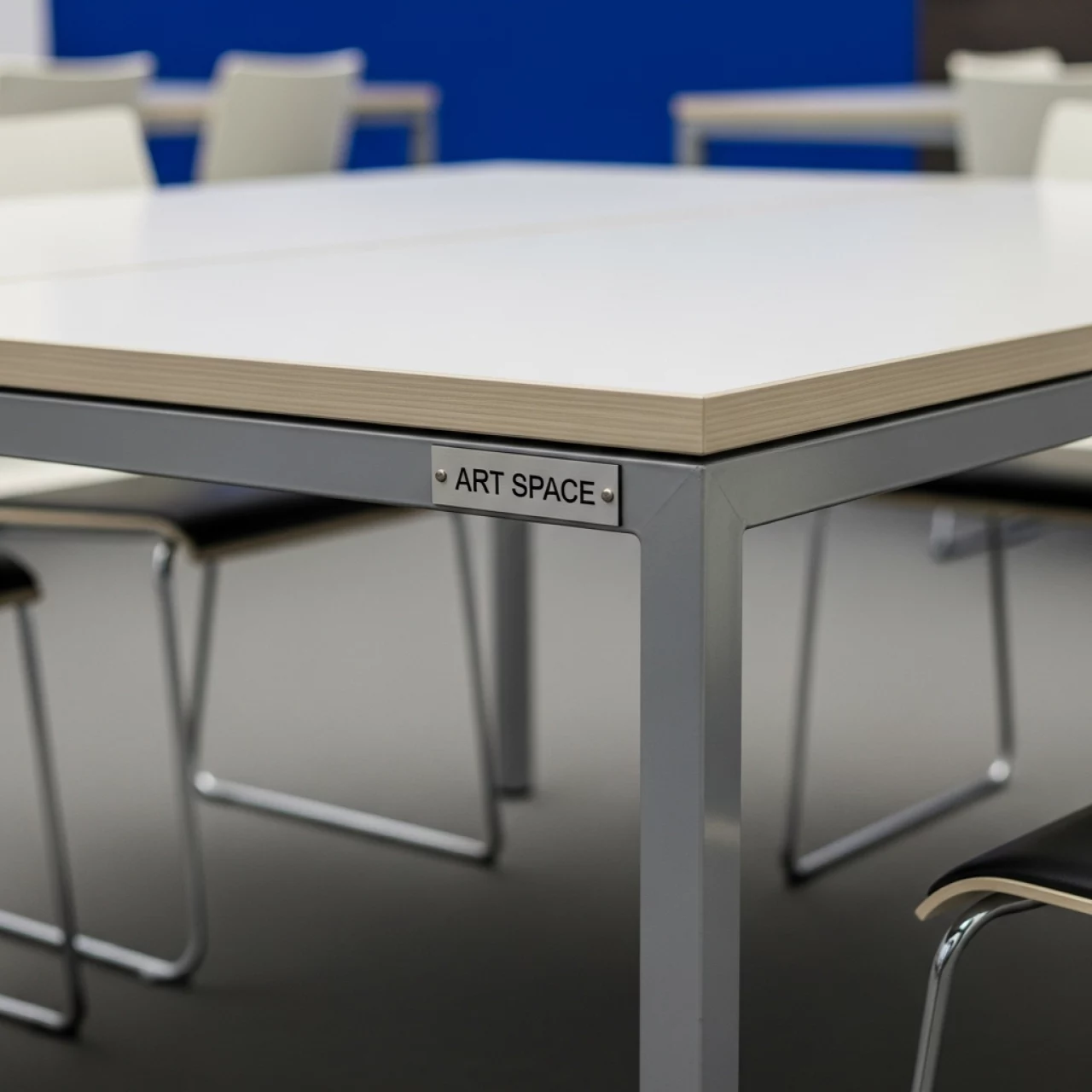 Аренда Стол KITRO 120х80х75 см на территории Морпорта Сочи — ART SPACE