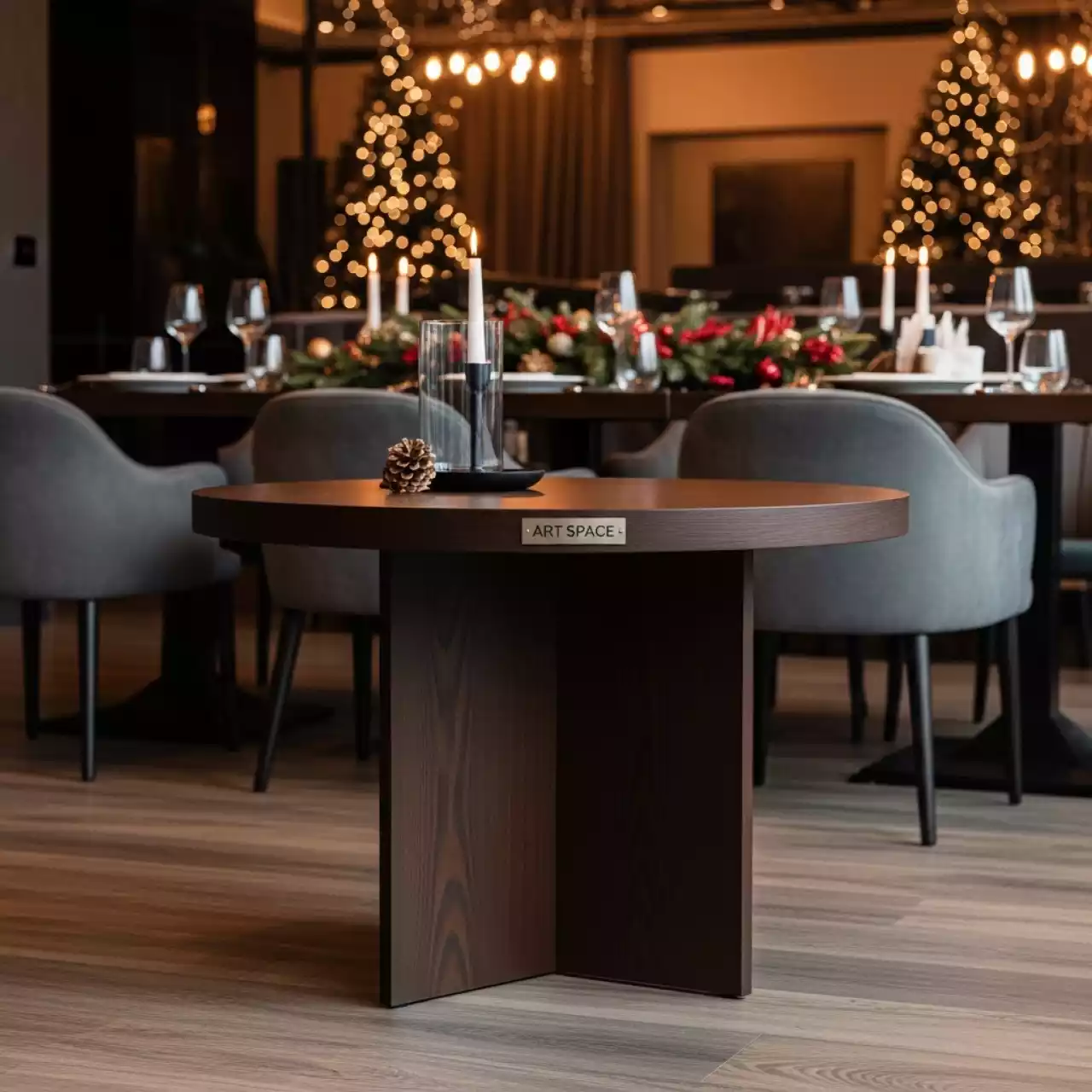 Аренда Стол кофейный боковой Legend шоколад в ресторане «Магадан» — ART SPACE