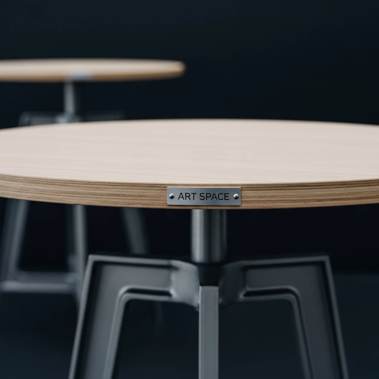 Аренда Стол коктейльный loft d 70 см в санатории «Заполярье» — ART SPACE