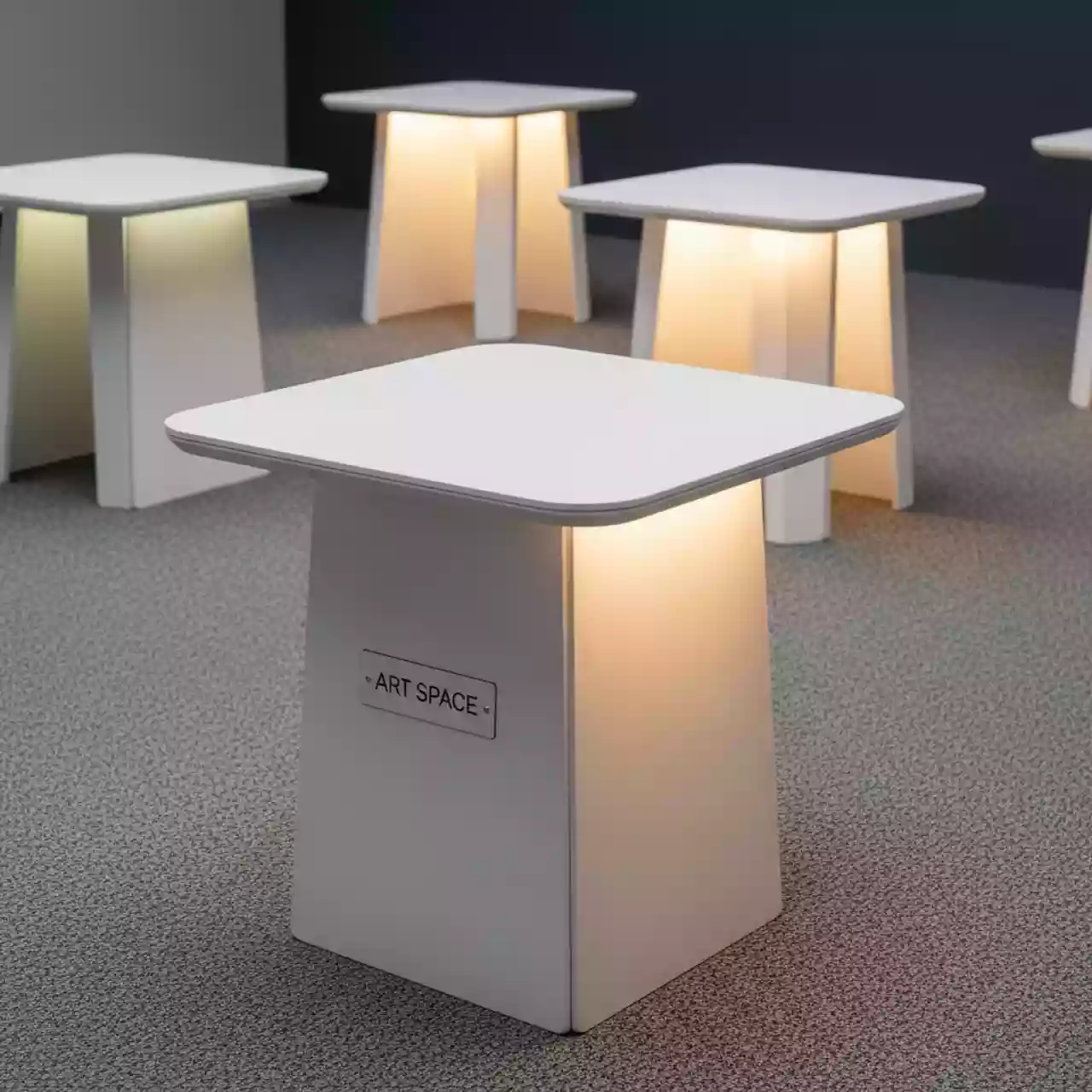 Аренда Стол коктейльный пластик в Stella di Mosca — ART SPACE