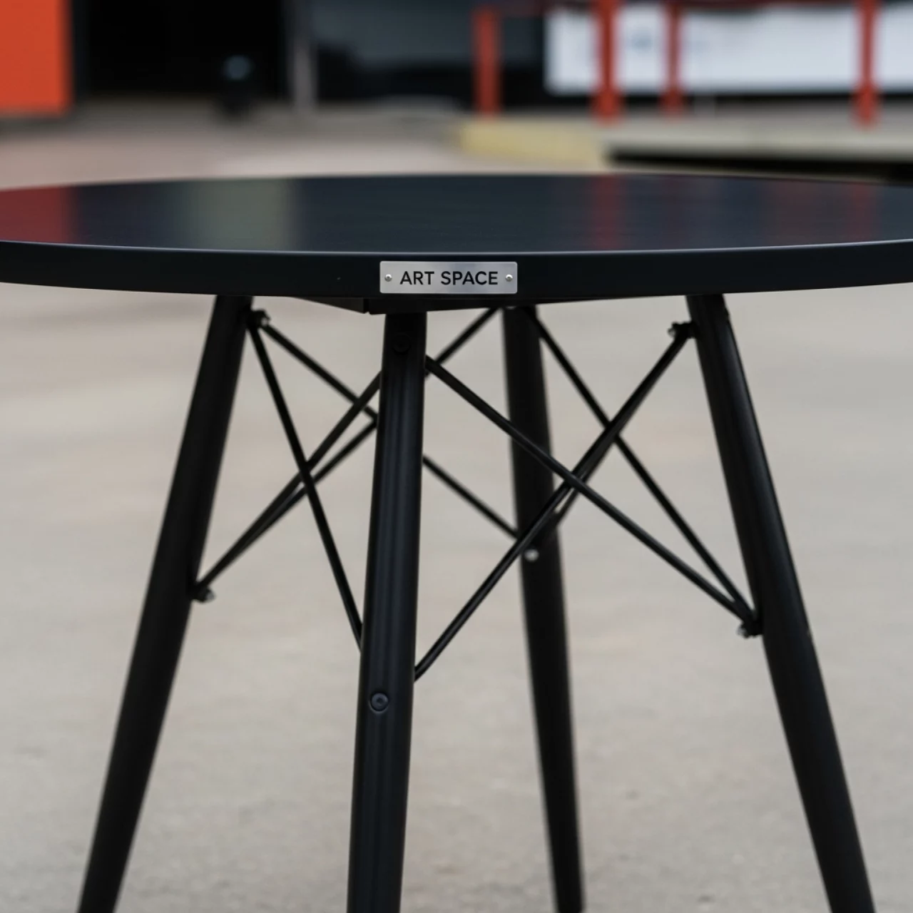 Аренда Стол круглый Eames DSW D 80 черный в Bridge Resort — ART SPACE