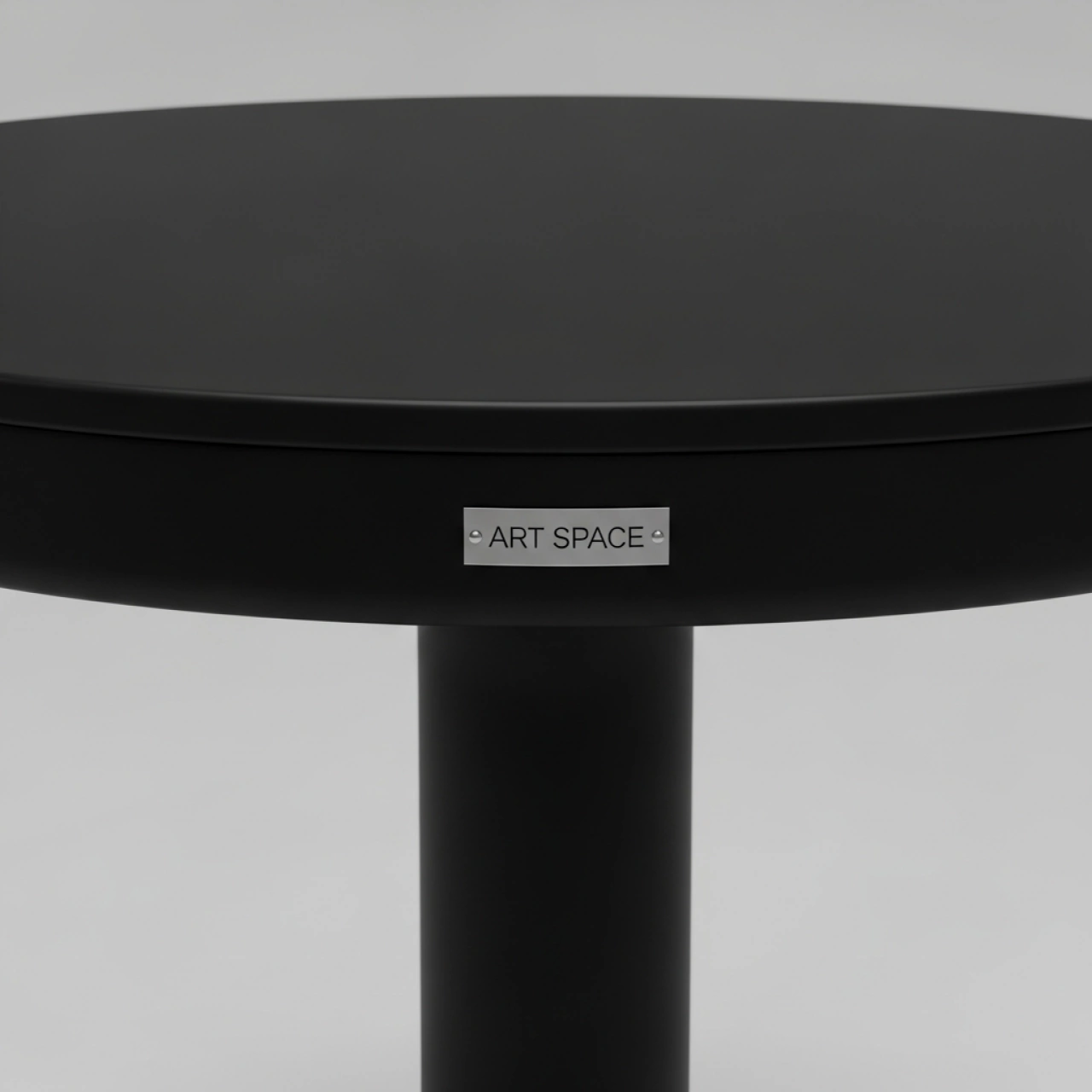 Аренда Стол круглый из пластика Royal Family Tom черный в Mantera Supreme — ART SPACE