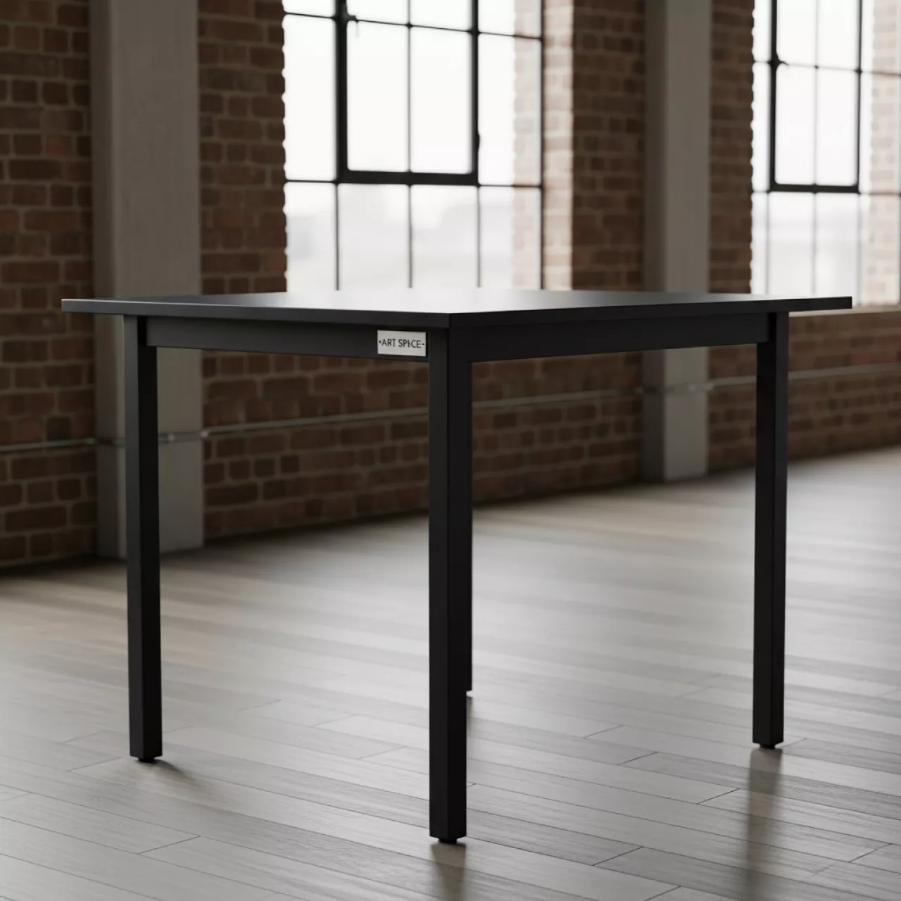 Аренда Стол квадратный Backstage черный 70х70 см в лофте «Студия 21» — ART SPACE