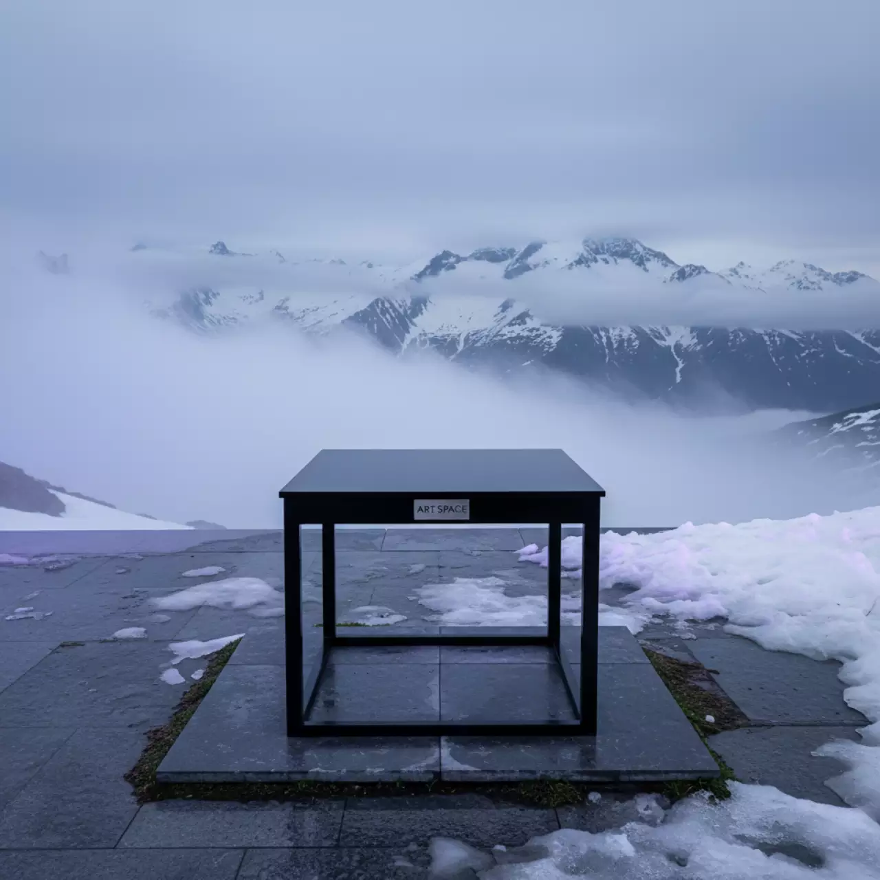 Аренда Стол квадратный чёрный Backstage 70х70 см на площадке Rosa Peak (2320м) — ART SPACE