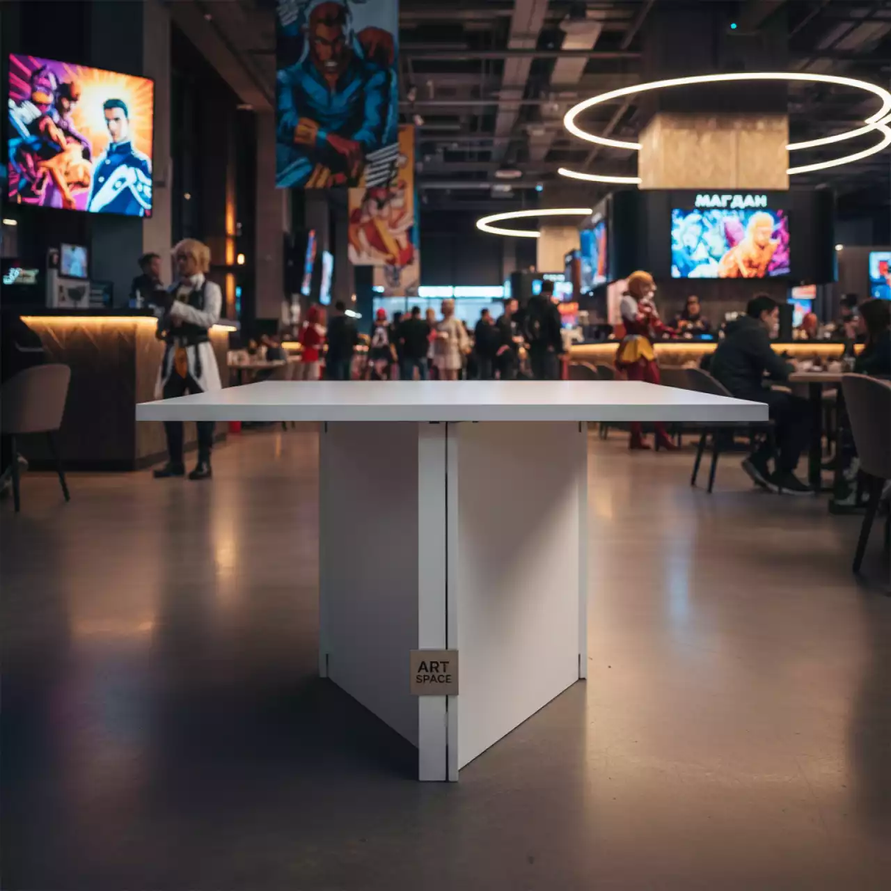 Аренда Стол квадратный складной белый 94х94 см в ресторане «Магадан» — ART SPACE