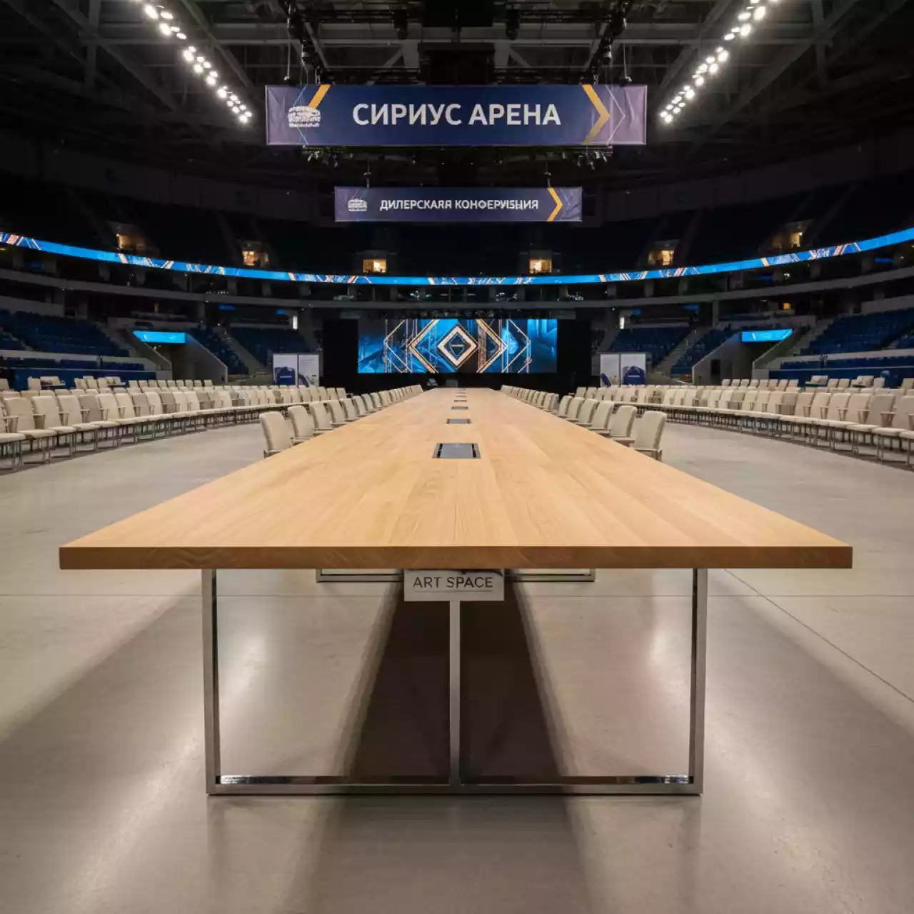 Аренда Стол Лидер 1 900х600 бук серебро в Сириус Арене — ART SPACE