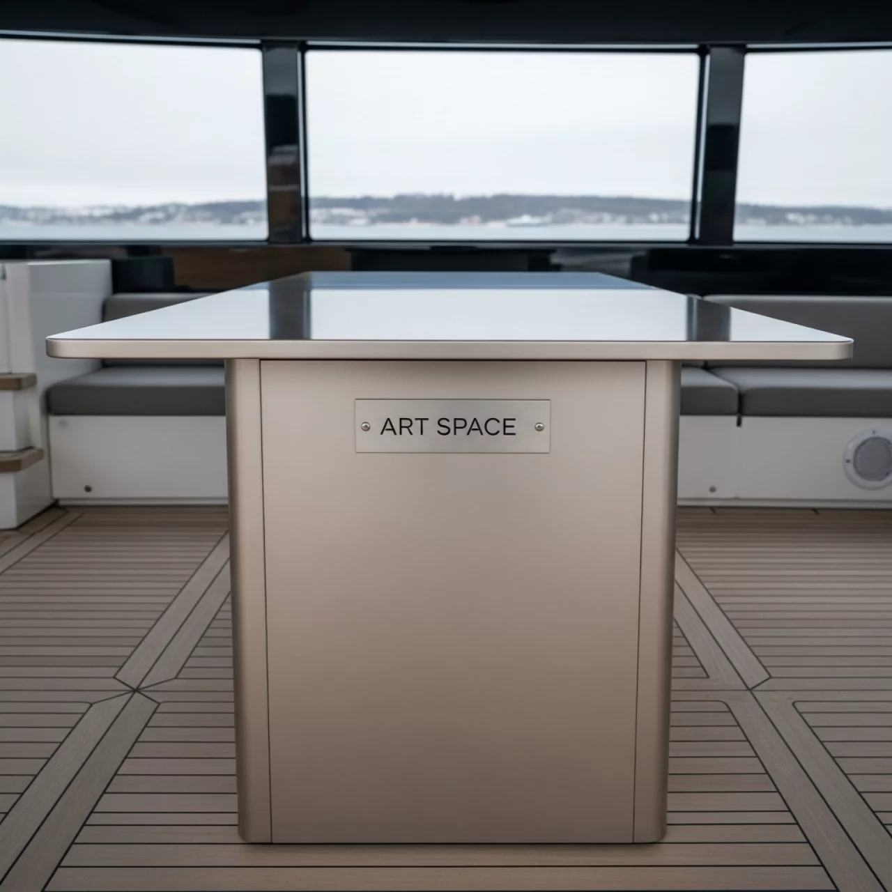 Аренда Стол Лидер 1 серый шампань 1200х800 на VIP-яхте (Имеретинский порт) — ART SPACE