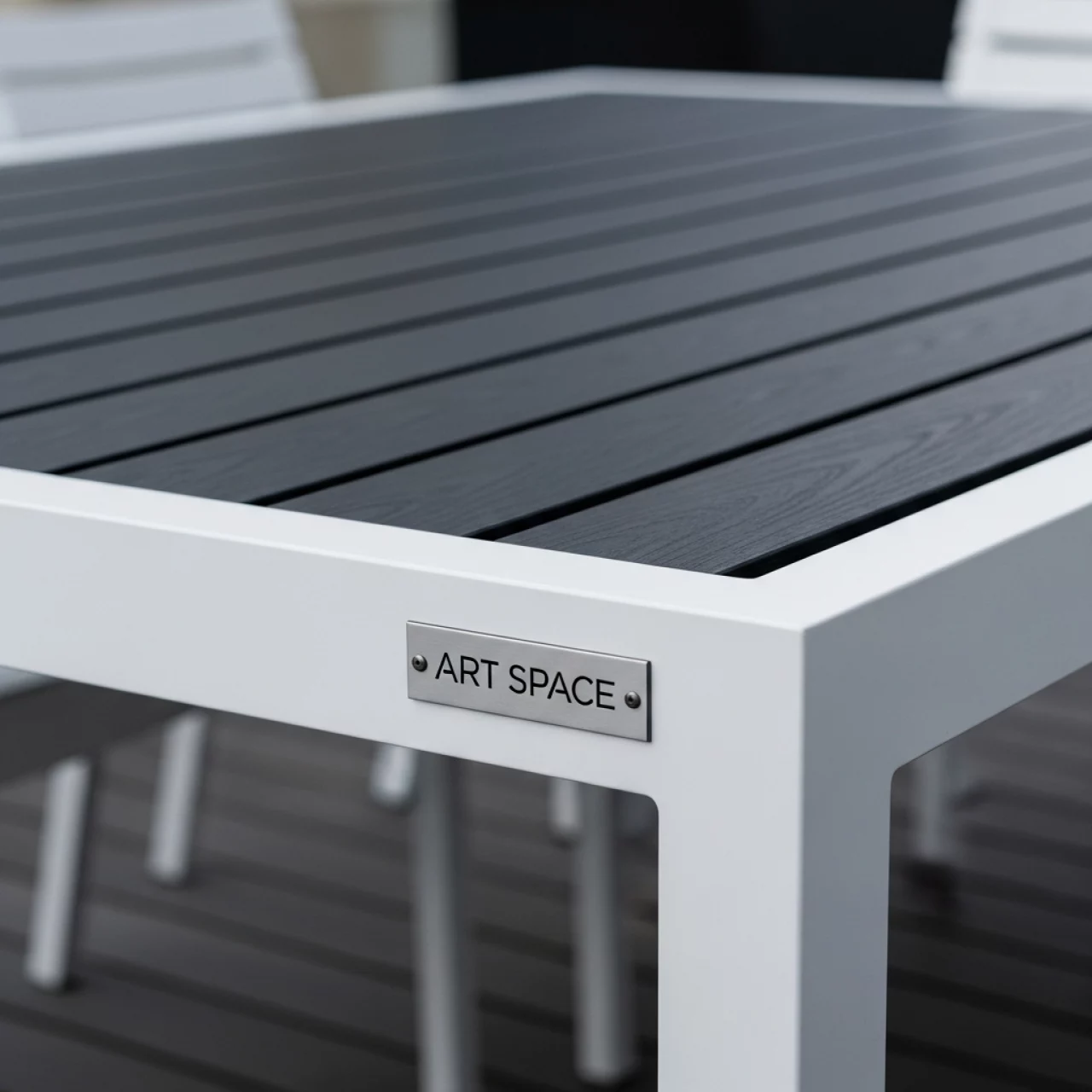 Аренда Стол Лидер 1 уличный из реек белый черный 1200х800 в ресторане «La Terrazza» — ART SPACE