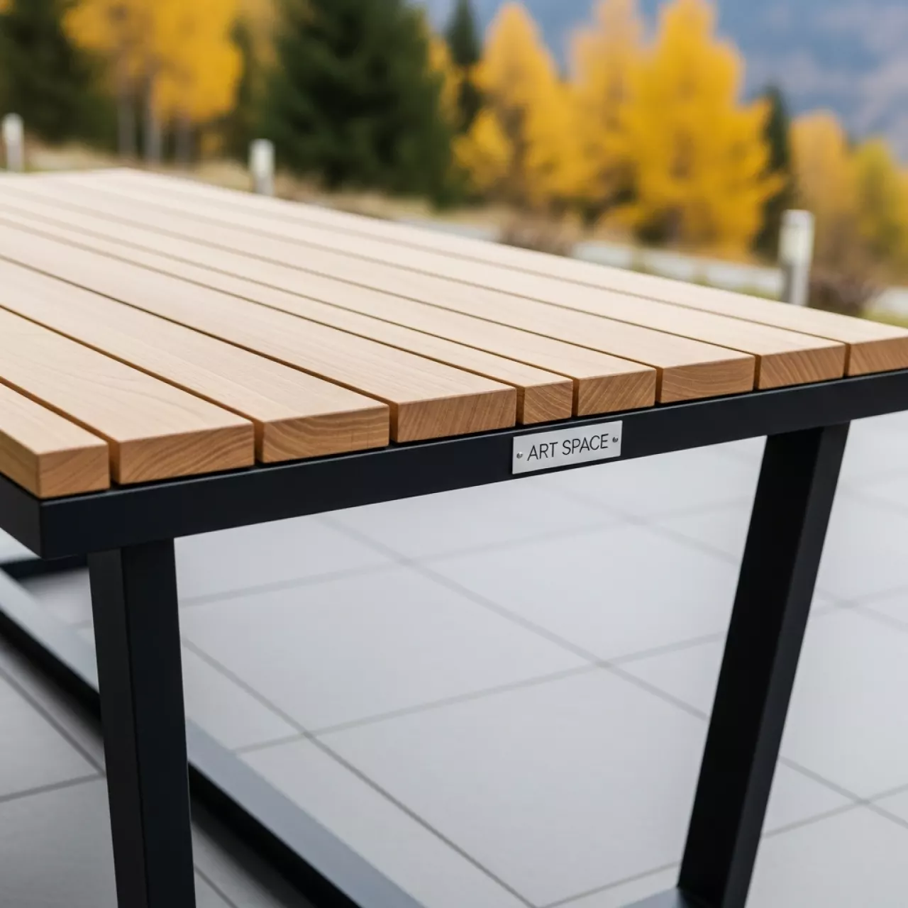 Аренда Стол Лидер 21 уличный из реек светлый орех черный каркас в Гранд Отель Поляна — ART SPACE