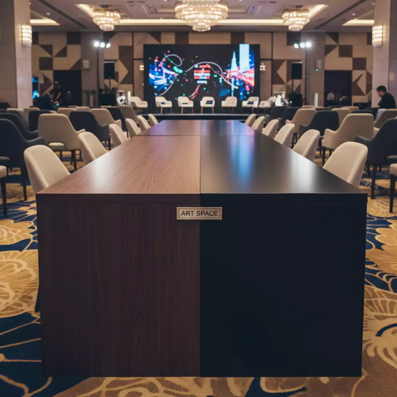 Аренда Стол Лидер 2 1800x800 венге черный в казино «Сочи» — ART SPACE