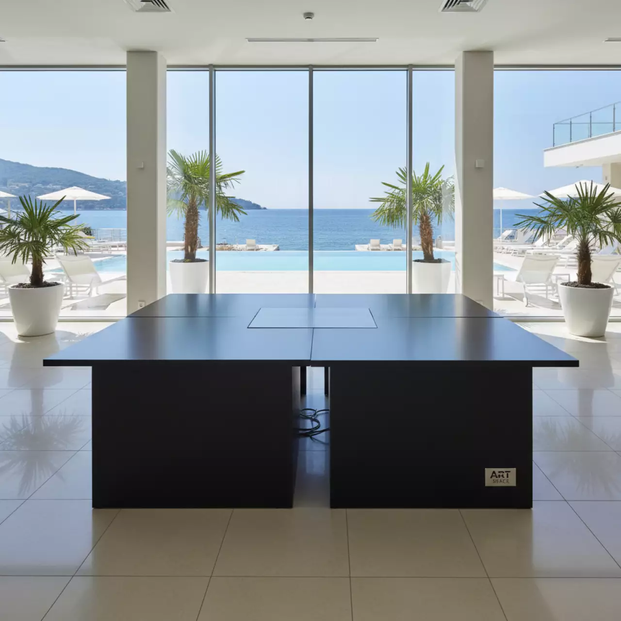 Аренда Стол Лидер 2 черный серый в санатории «Сочи» — ART SPACE