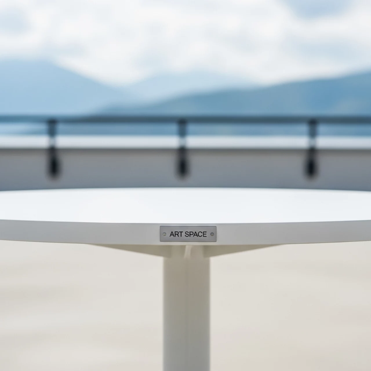 Аренда Стол Лидер 3 диаметр 1200 мм белый в Skypark Sochi — ART SPACE