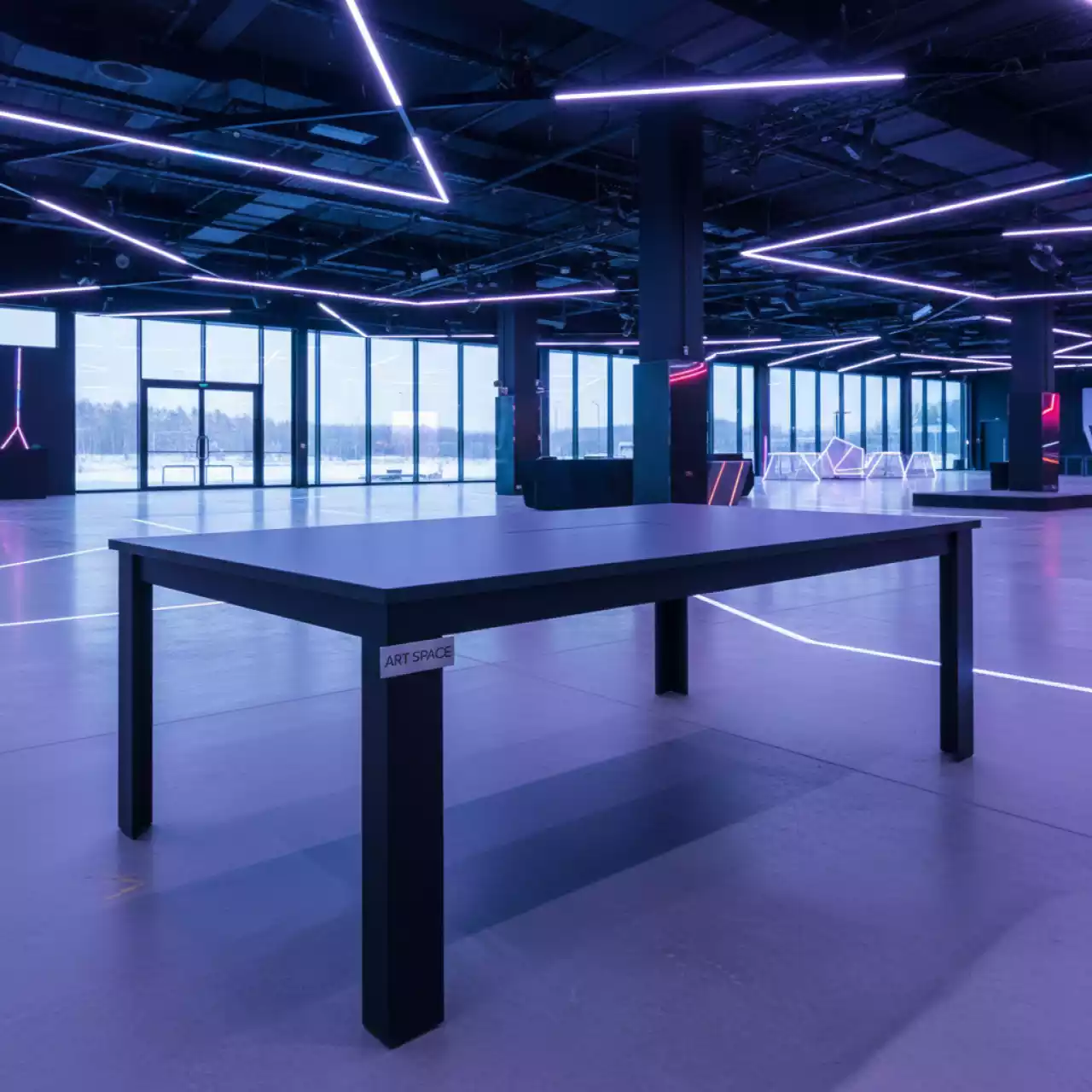 Аренда Стол Лофт 117 1700х750 мм ЛДСП EGGER черный графит каркас черный муар в Omega Sirius — ART SPACE