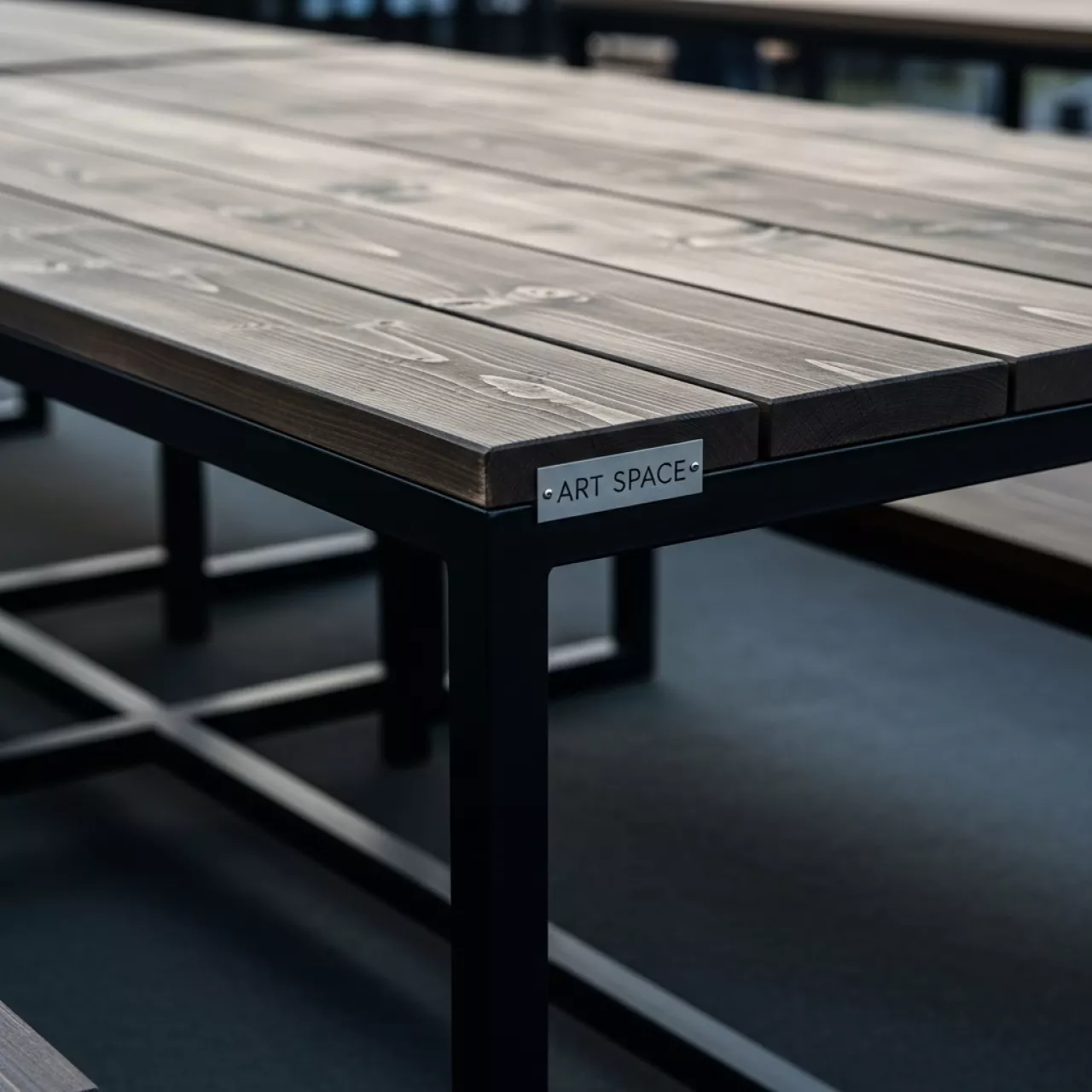 Аренда Стол Лофт 3 в отеле Radisson Lazurnaya — ART SPACE