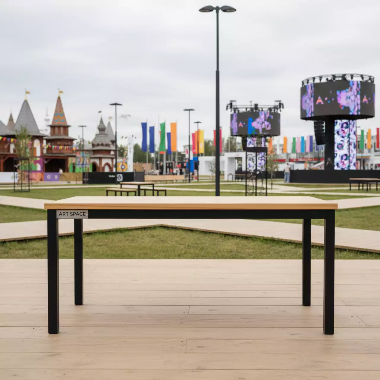 Аренда Стол Lyon 194 252 в этно-парке «Моя Россия» — ART SPACE