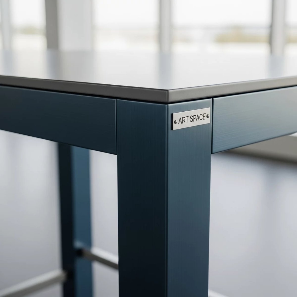 Аренда Стол металлический барный Arket в пляжном комплексе VinoGrad — ART SPACE