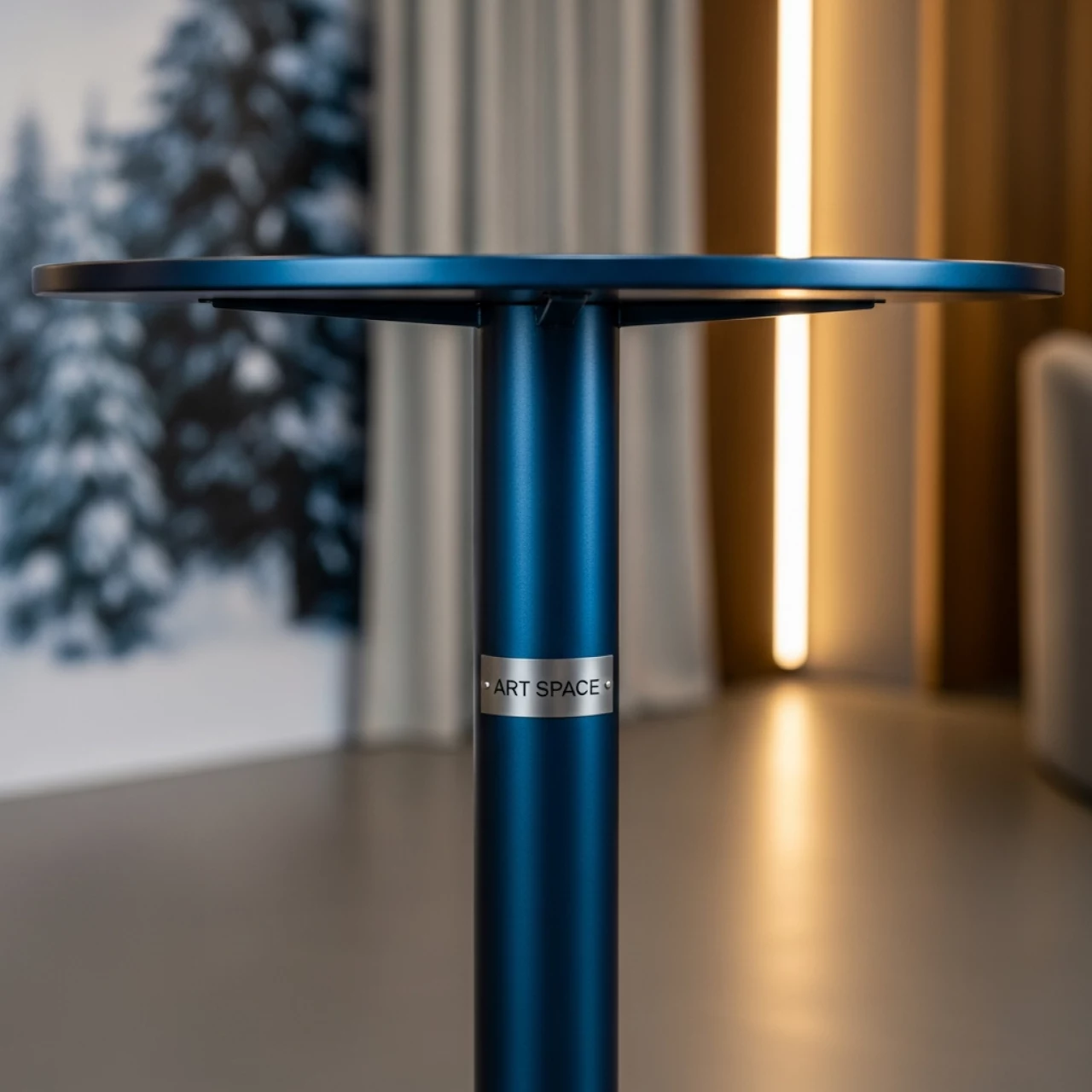 Аренда Стол металлический барный Round в ресторане «Магадан» — ART SPACE