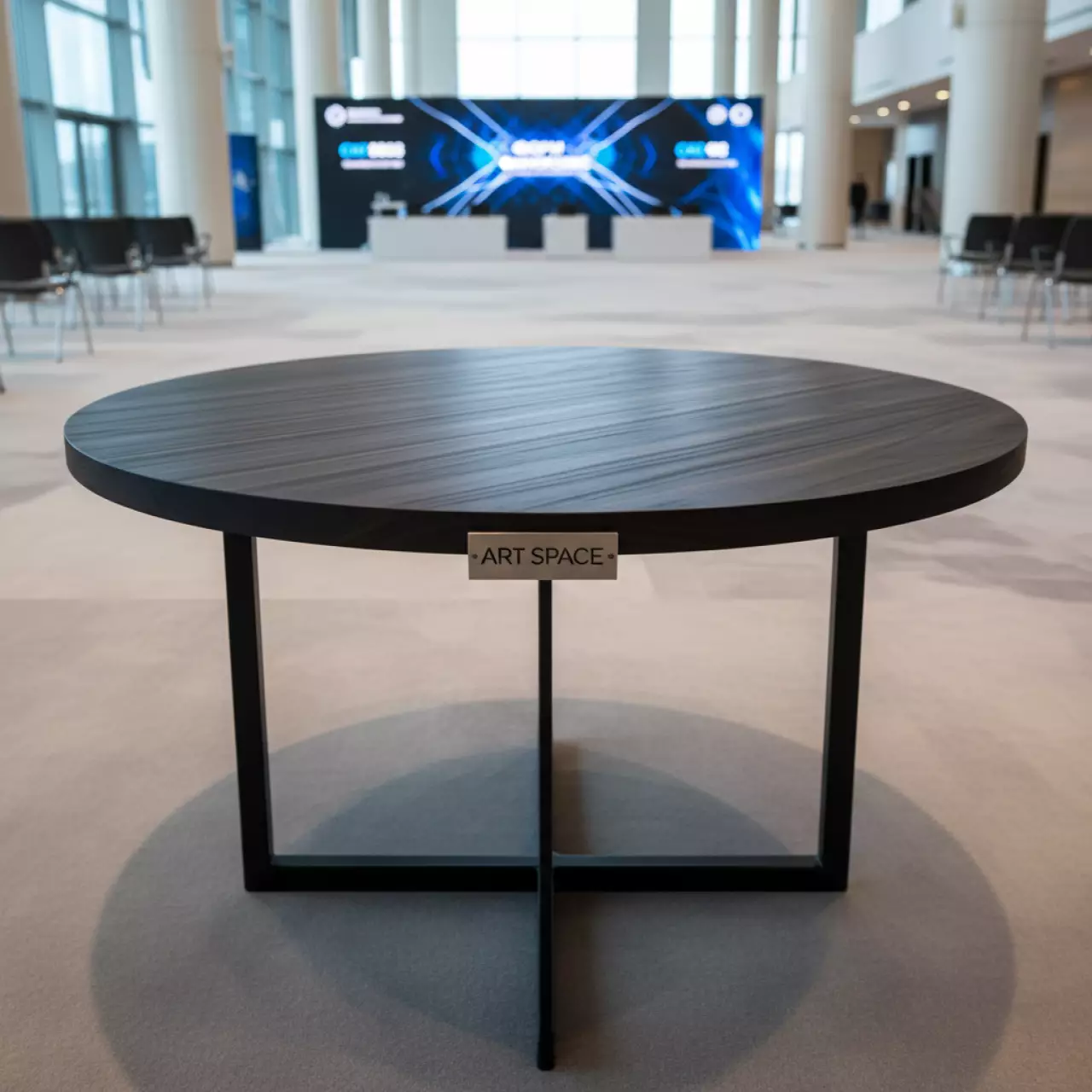 Аренда Стол Милан круглый Лента эбен диаметр 100 см в Radisson Blu Resort & Congress Centre — ART SPACE