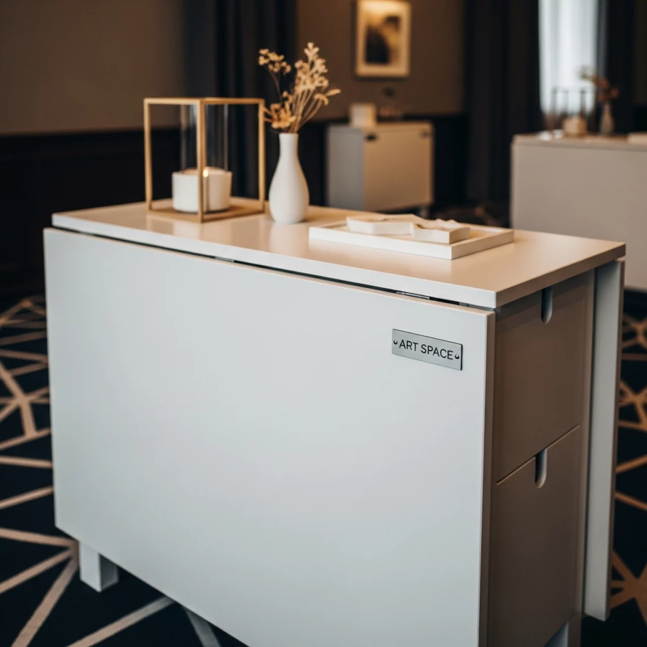 Аренда Стол мобильный складной бук белый 22 мм 80х70 см в Sport Inn Hotel & Wellness — ART SPACE