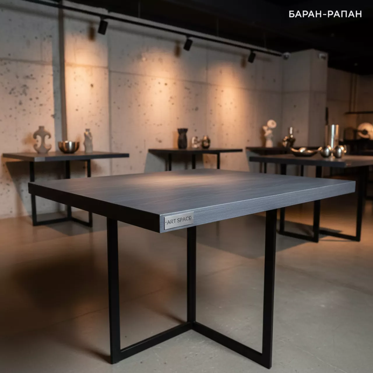 Аренда Стол мобильный складной лиственница антрацит 25 мм 100х70 в ресторане «Баран-Рапан» — ART SPACE