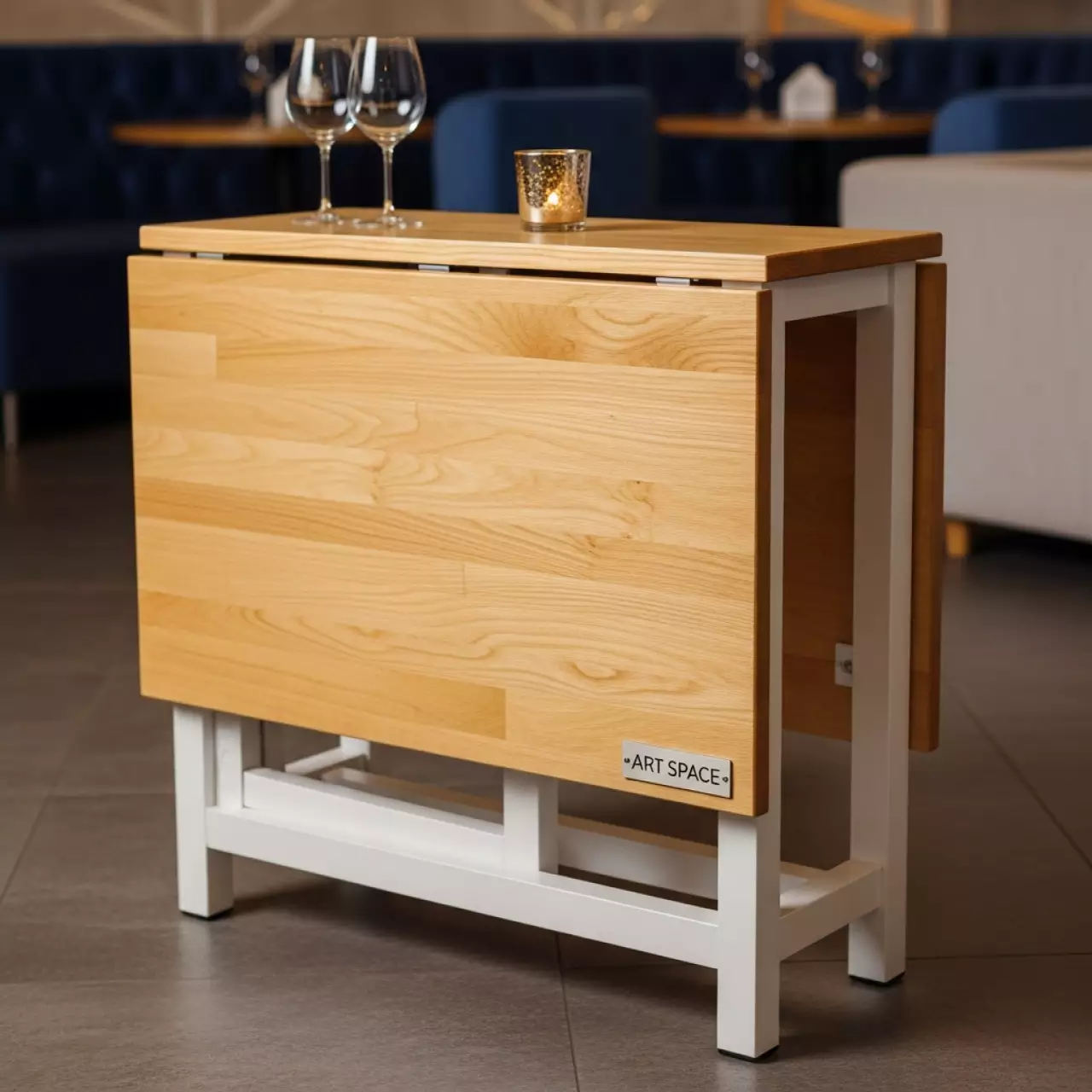Аренда Стол мобильный складной лиственница белый 25 мм 120х70 в ресторане «Баран-Рапан» — ART SPACE