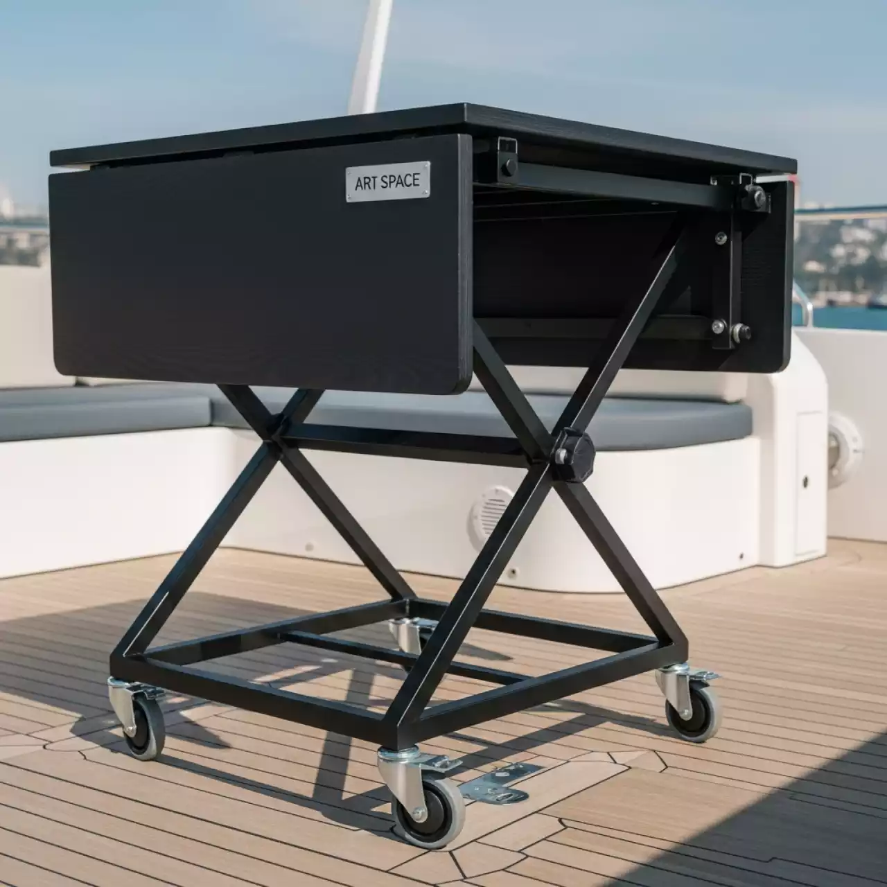 Аренда Стол мобильный складной таксония антрацит 25 мм 120х70 на VIP теплоходе (Морпорт Сочи) — ART SPACE