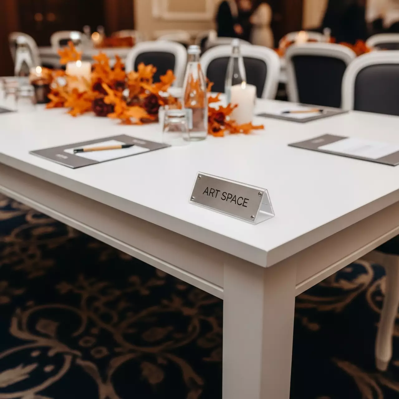 Аренда Стол Nossa White 140х70 в Imeretinskiy Hotel — ART SPACE