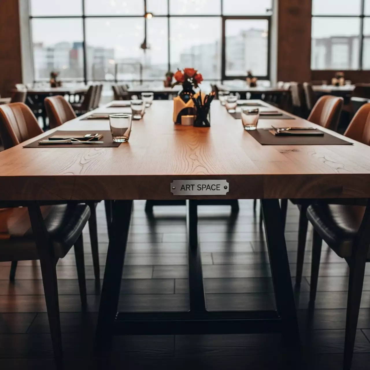 Аренда Стол обеденный деревянный Adelma в ресторане «D.O.M» — ART SPACE