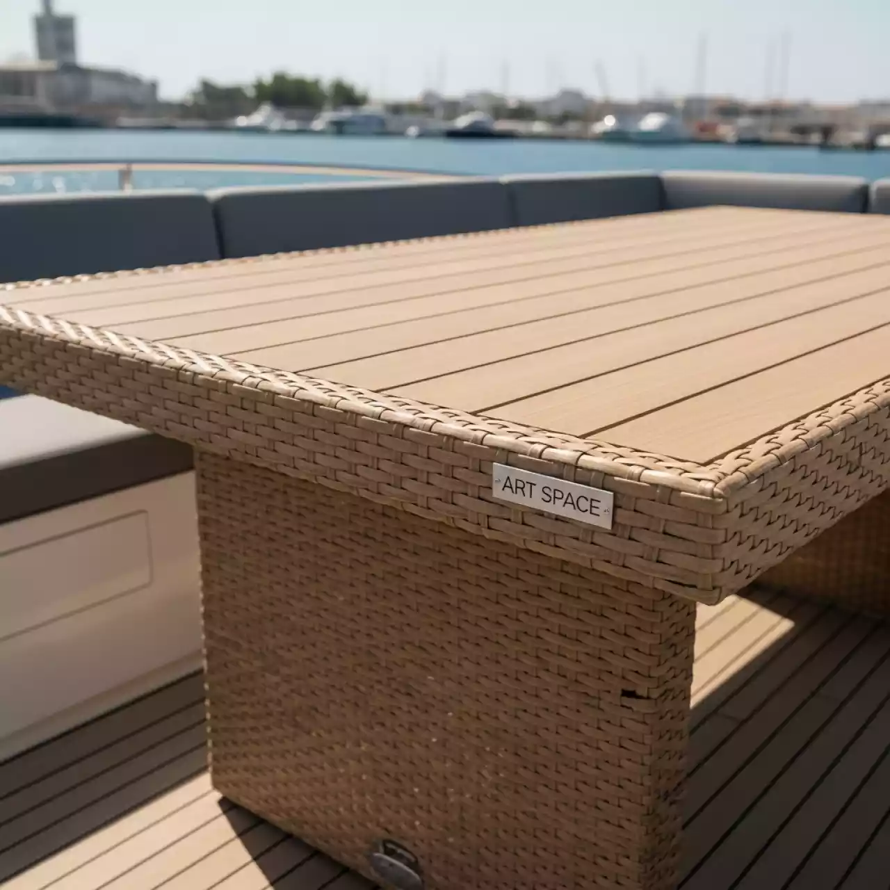 Аренда Стол обеденный из искусственного ротанга Кингстон Макси Wood на VIP-яхте (Имеретинский порт) — ART SPACE