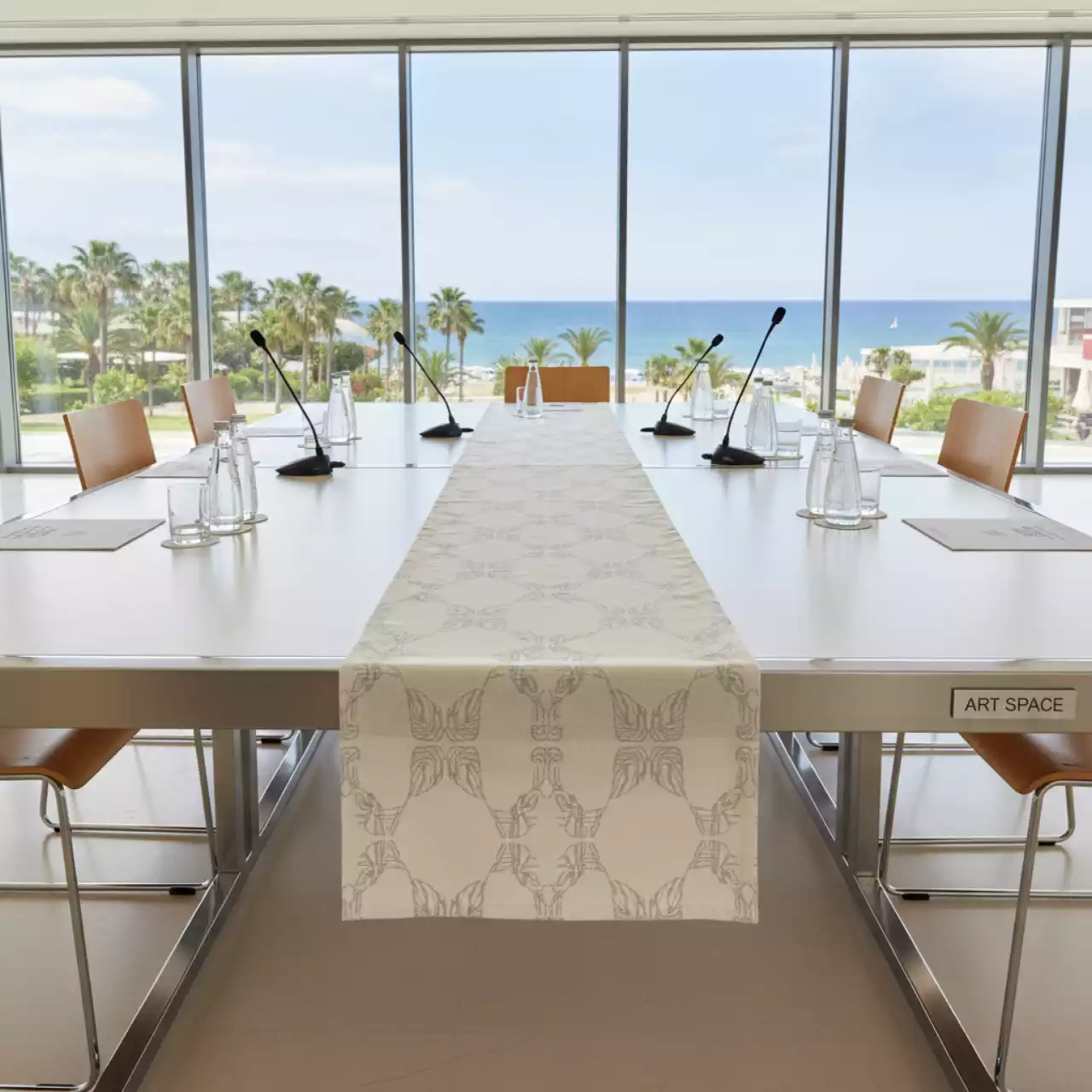 Аренда Стол обеденный металлический Toscana в санатории «Сочи» — ART SPACE