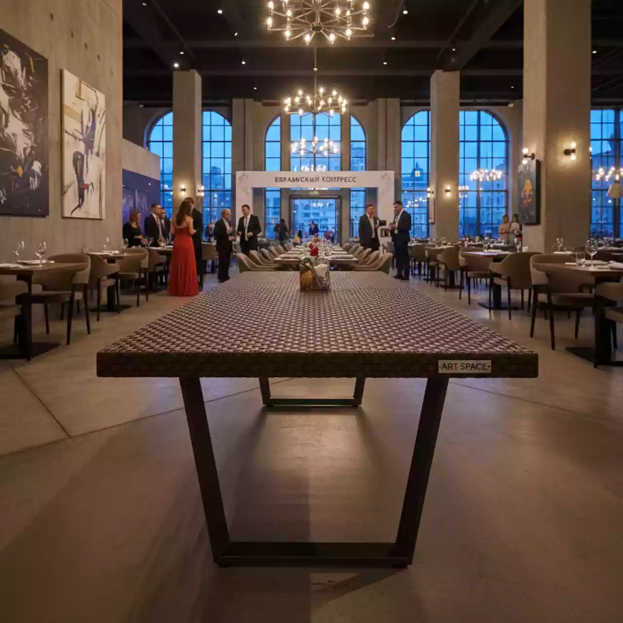 Аренда Стол обеденный плетеныйYH S4684P 2 brown в ресторане «Магеллан» — ART SPACE