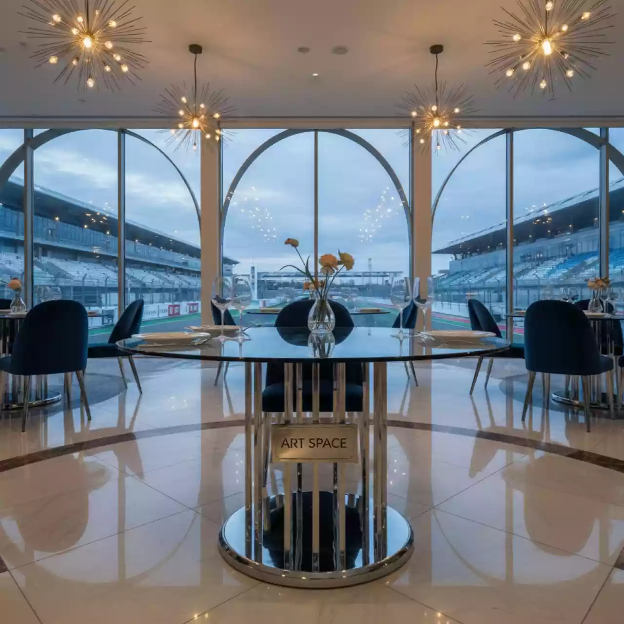 Аренда Стол обеденный стеклянный Nexus D90 Сочи Автодроме — ART SPACE