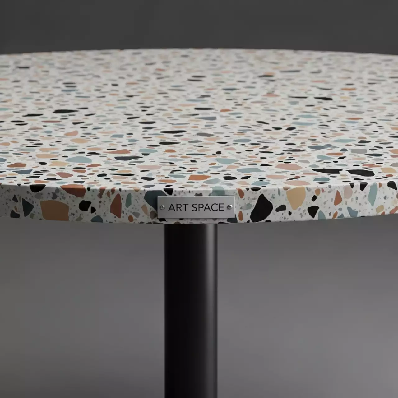 Аренда Стол обеденный Stem D 90 терраццо в Зале органной и камерной музыки — ART SPACE