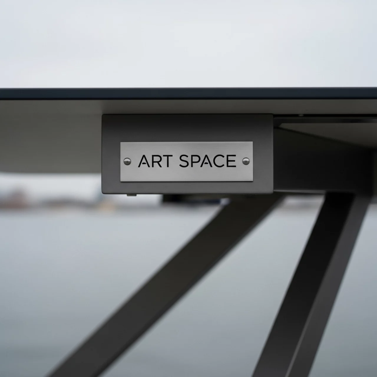 Аренда Стол обеденный TCLM 010022 T1 на Имеретинской набережной — ART SPACE