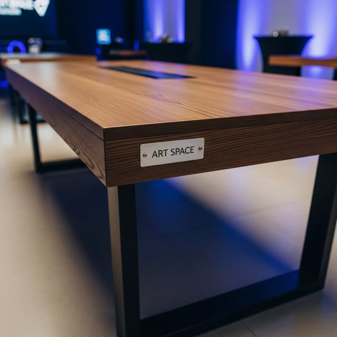 Аренда Стол орех черный Лидер 2 1800х800 в комплексе «Дагомыс» — ART SPACE