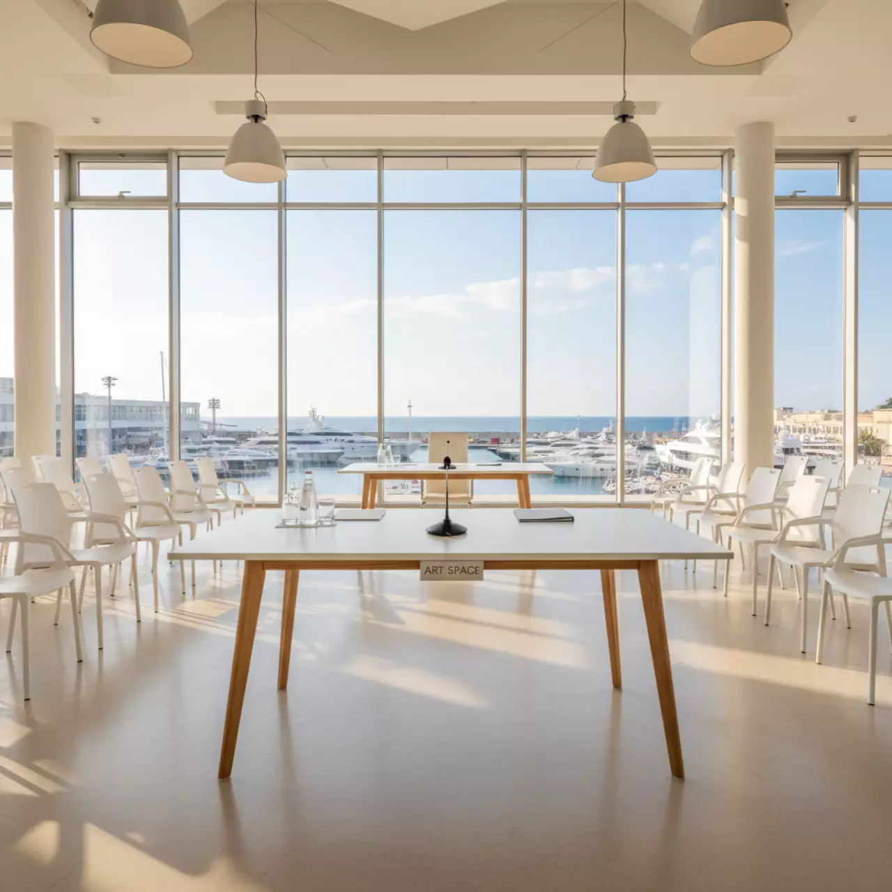 Аренда Стол Oslo белый в зале «Чайка» (Морпорт) — ART SPACE